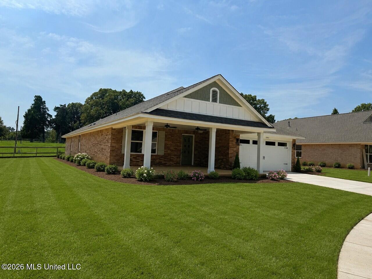 8997 Jackson Lane — photo