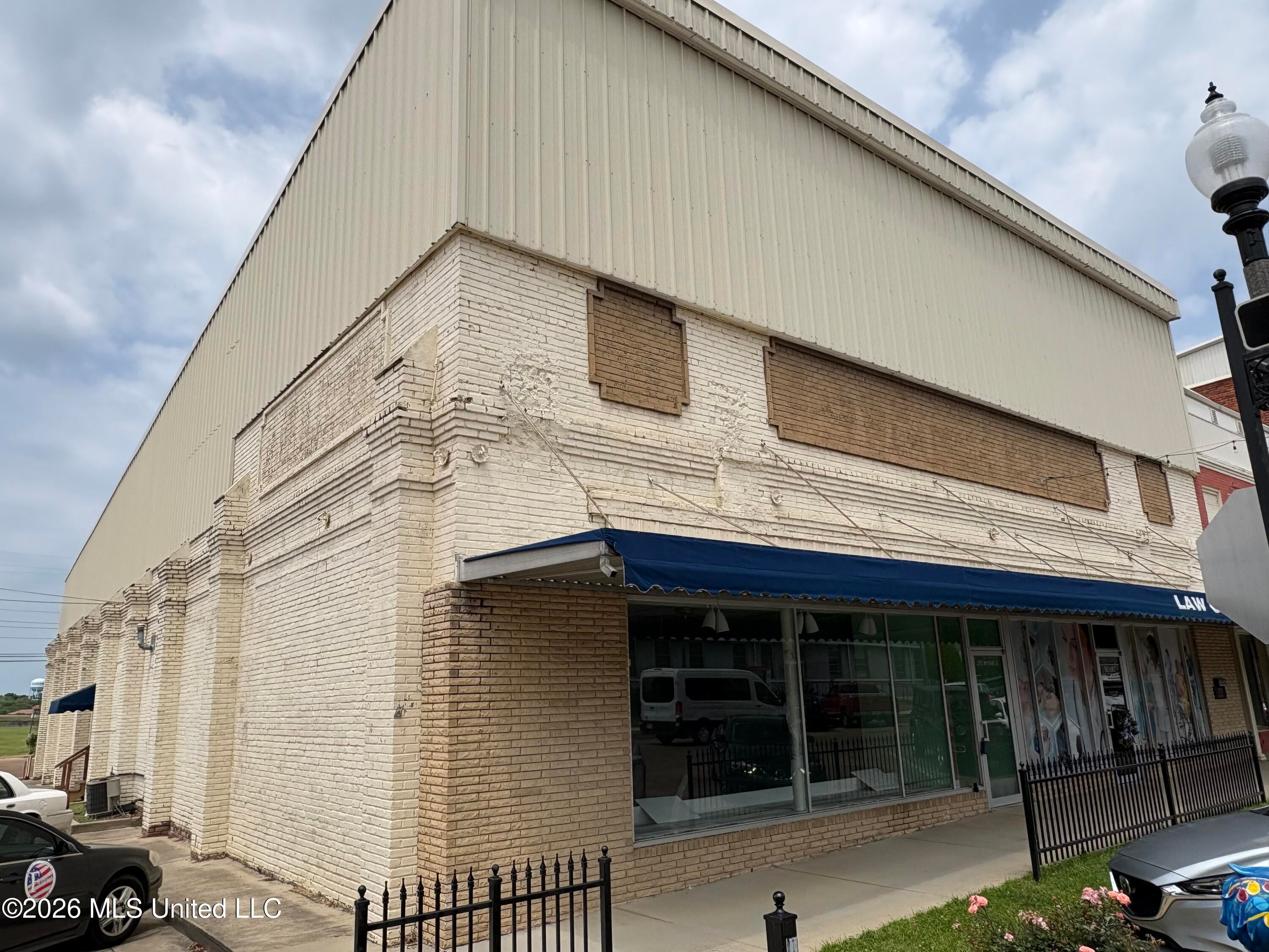 235 W Main Street — photo