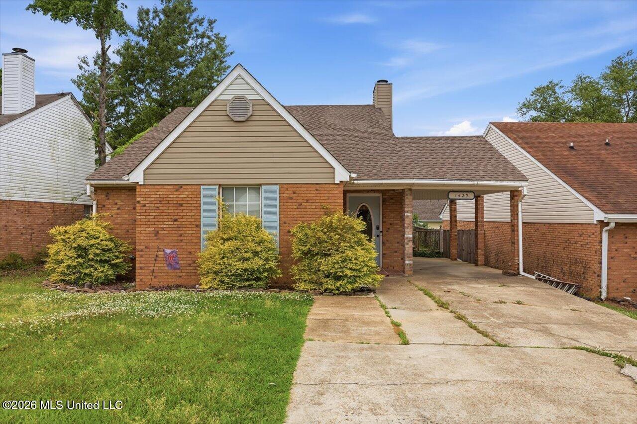 1427 Chelsea Lane — photo