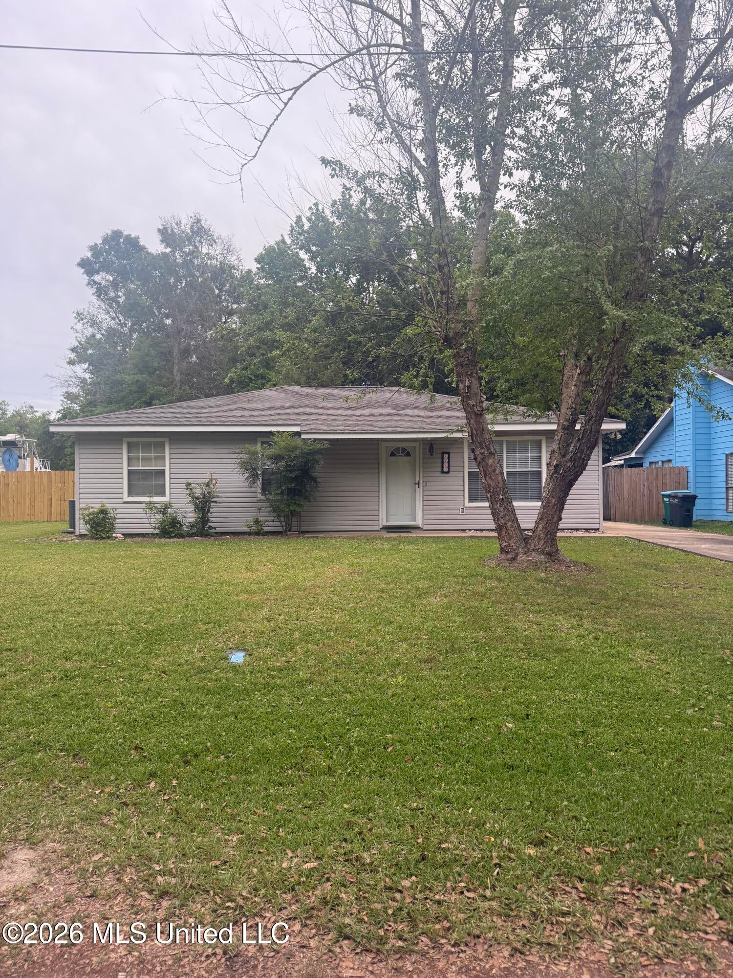 1716 Tradewinds Drive — photo