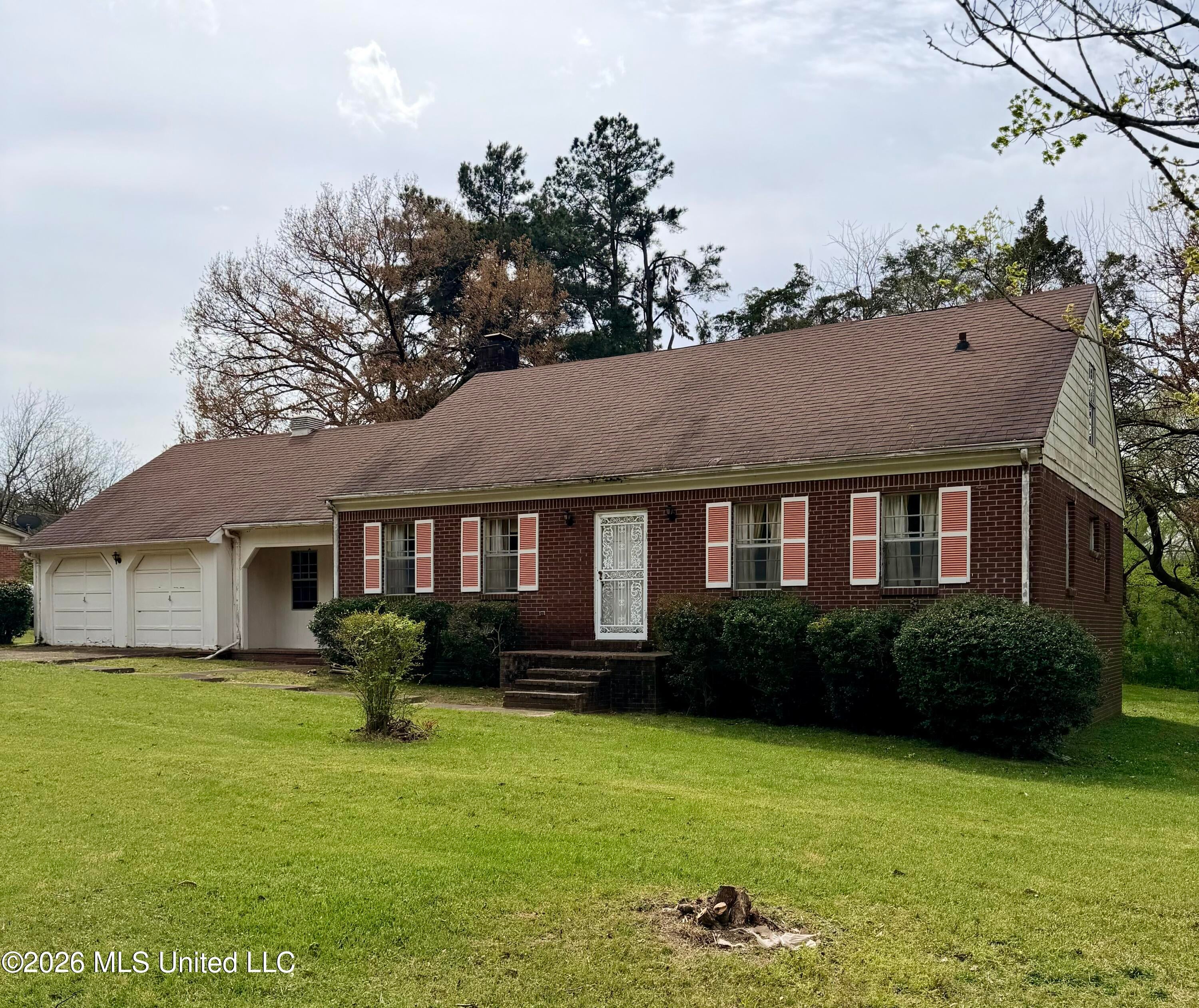 136 Weaver Drive — photo