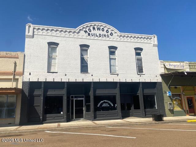 143 W Railroad Avenue — photo