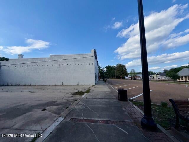 161 W Railroad Avenue — photo