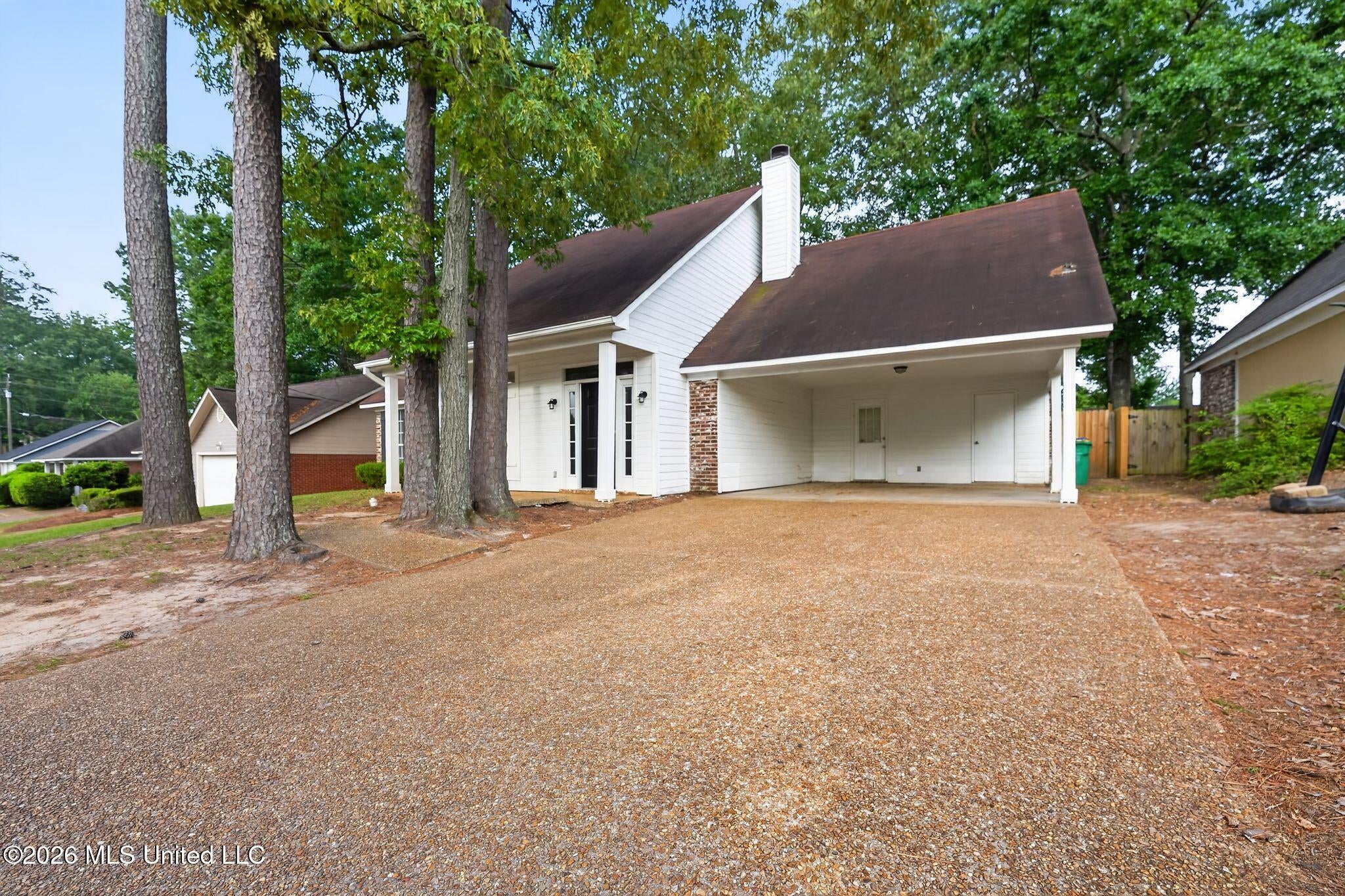 713 Glen Burne Lane — photo