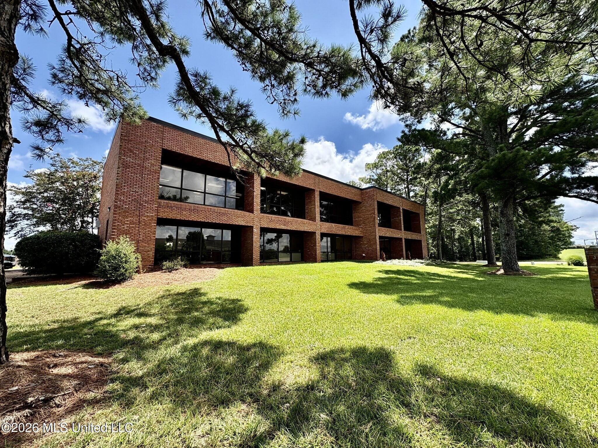 1 Woodgreen Place — photo