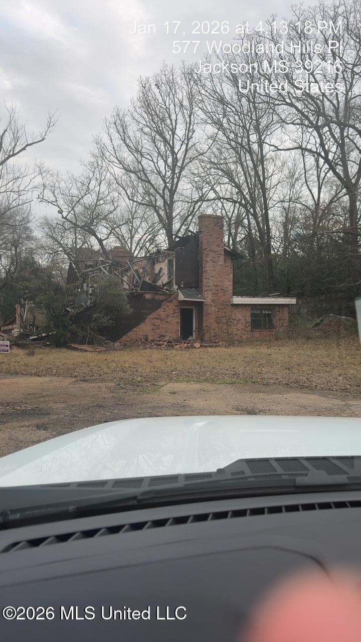 591 Woodland Hills Place — photo