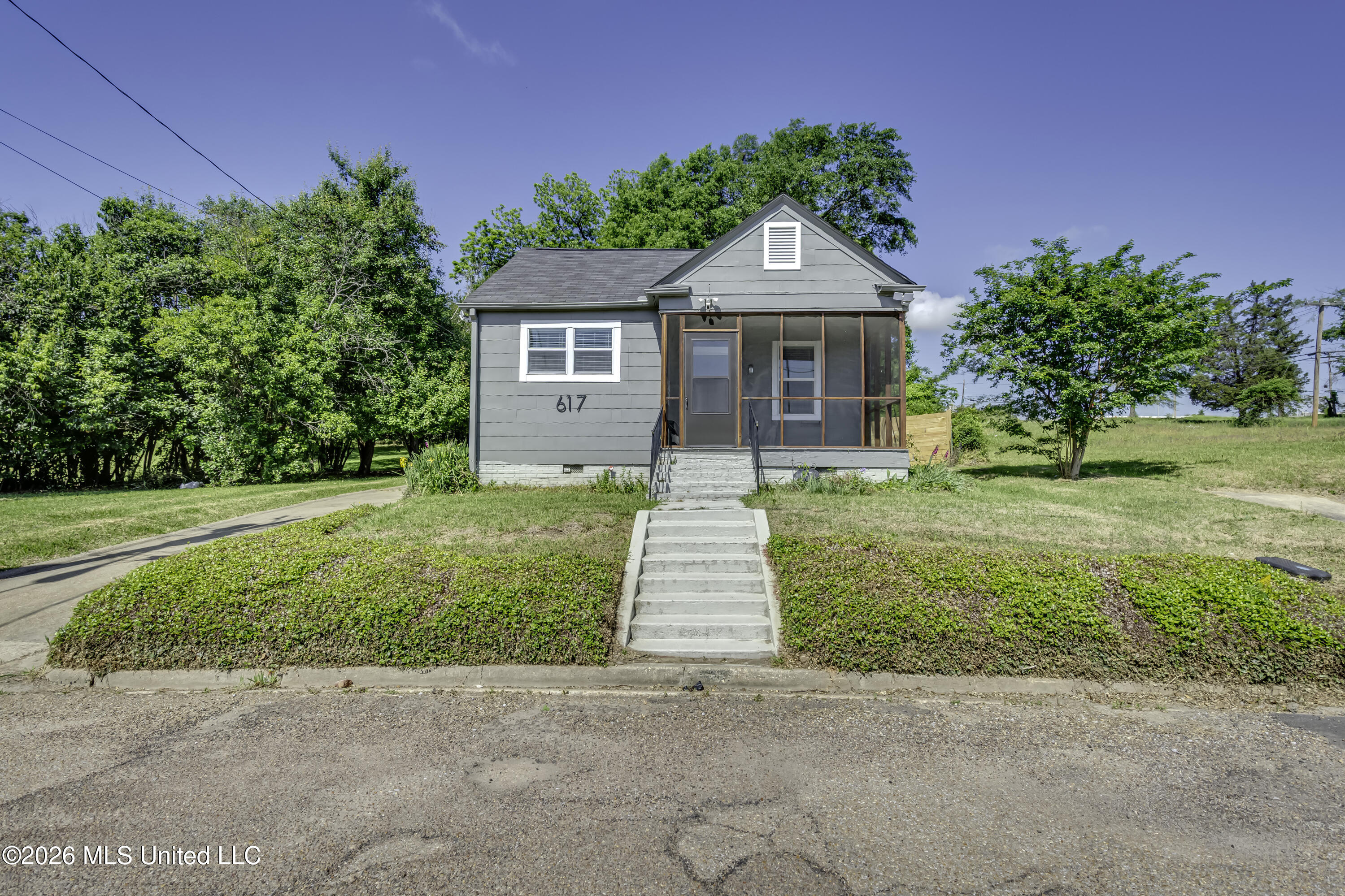 617 Rio, Jackson, MS 39202 — photo 2