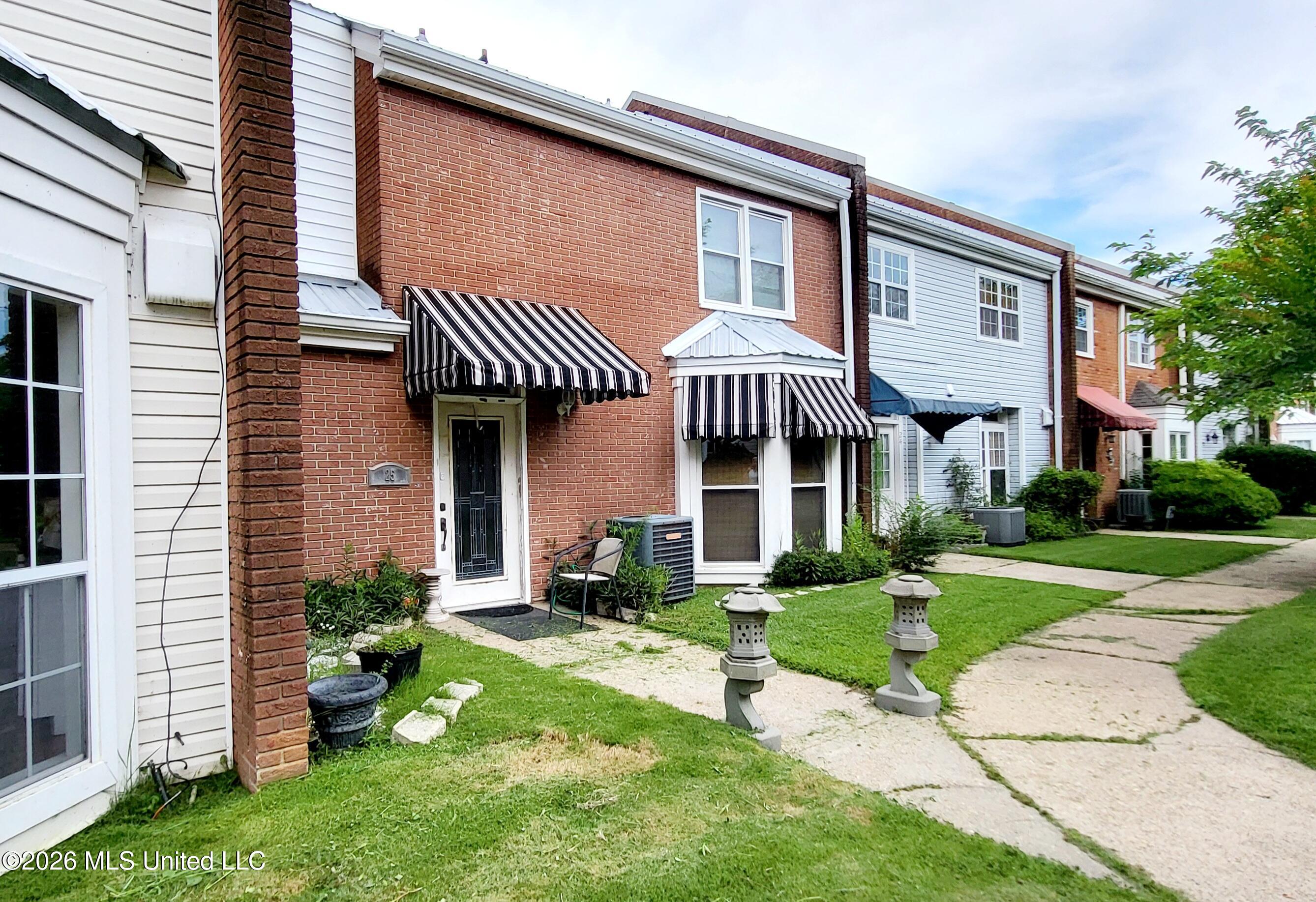 928 Courthouse Road — photo