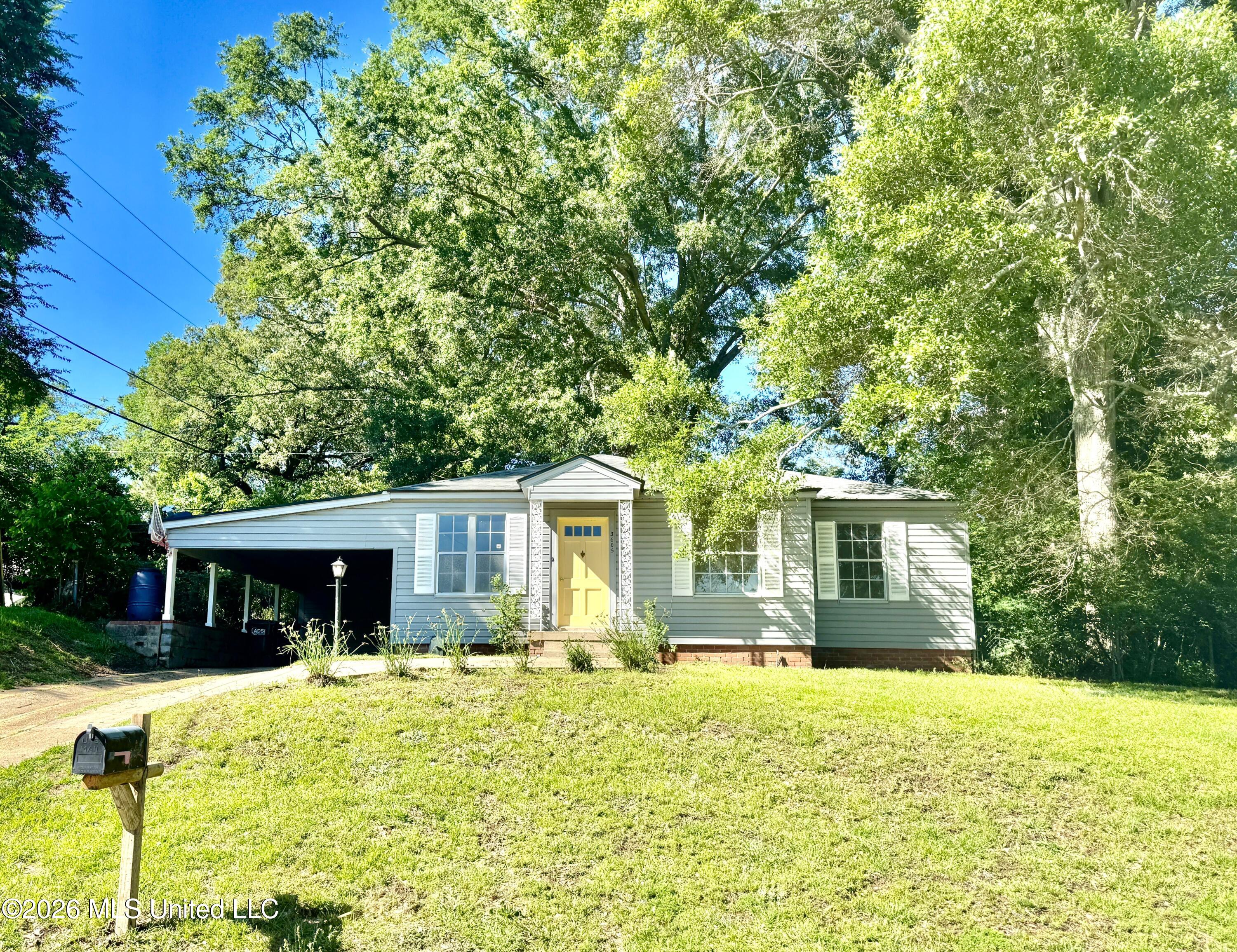 3605 Ridgewood Road — photo