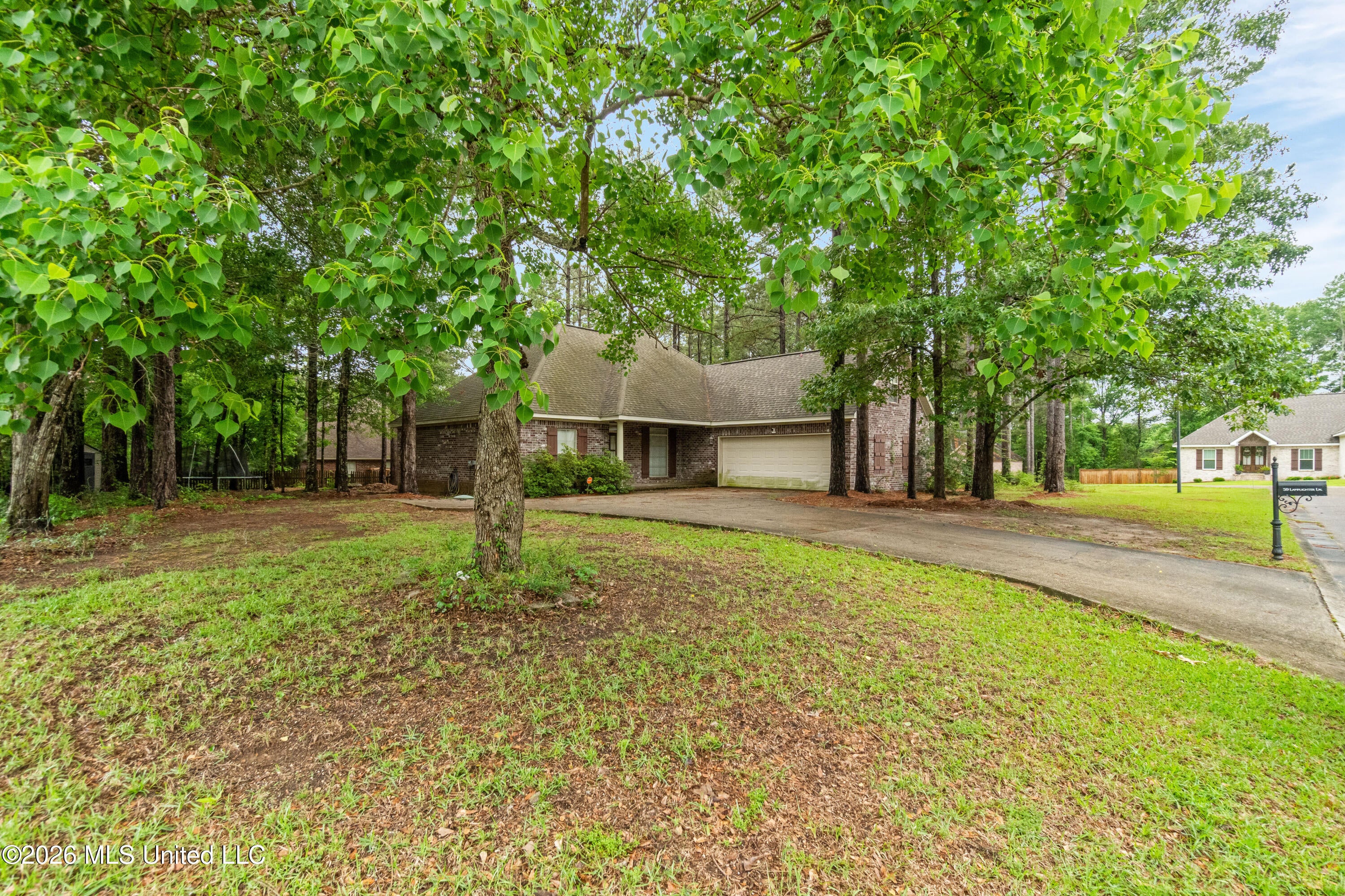59 Lamplighter Lane — photo