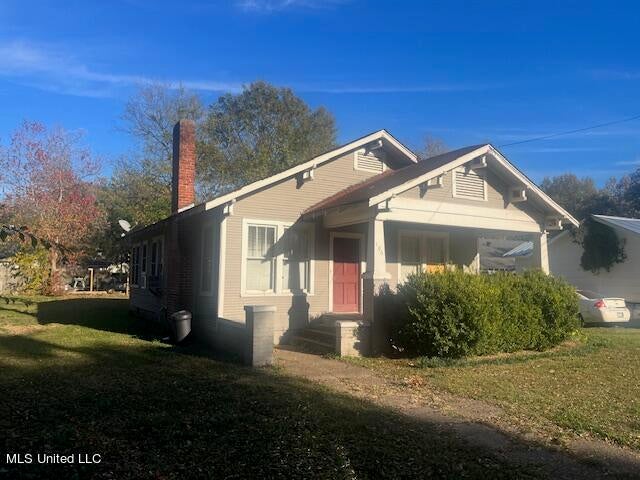 106 Beatrice Street — photo