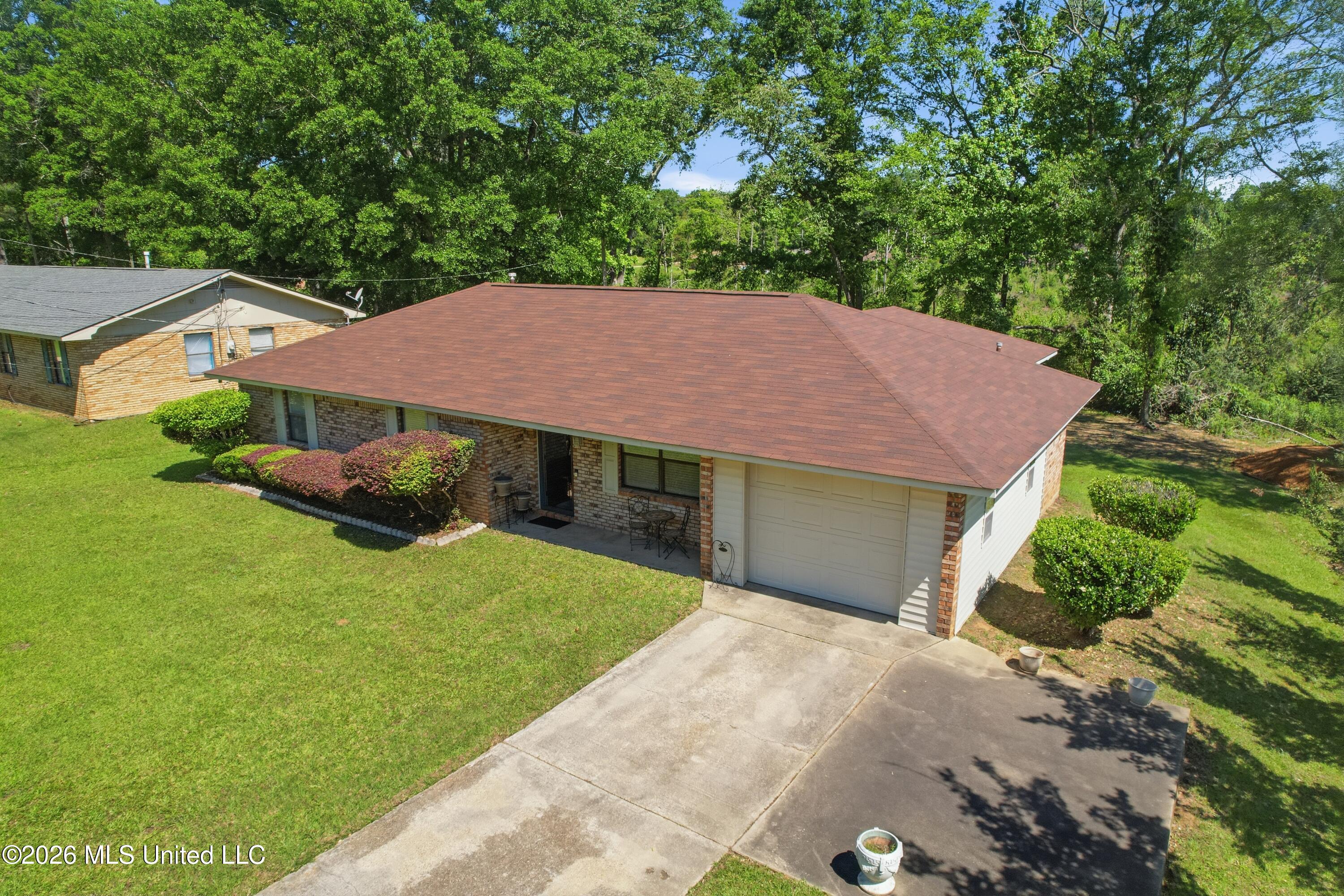 809 Saint Augustine Ext, McComb, MS 39648 — photo 2