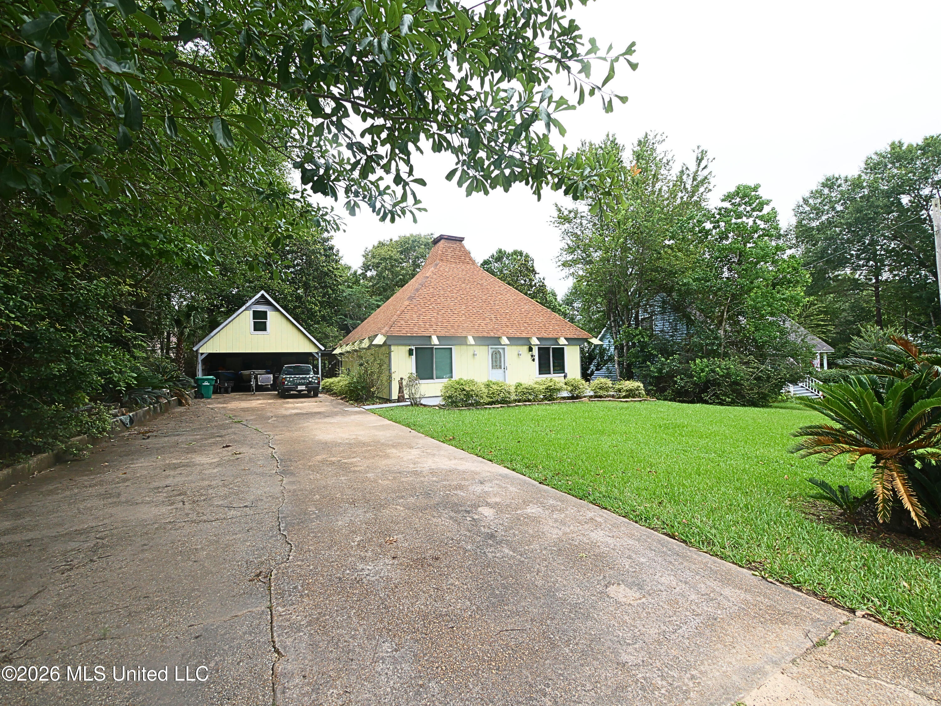 6837 Hilo Street — photo
