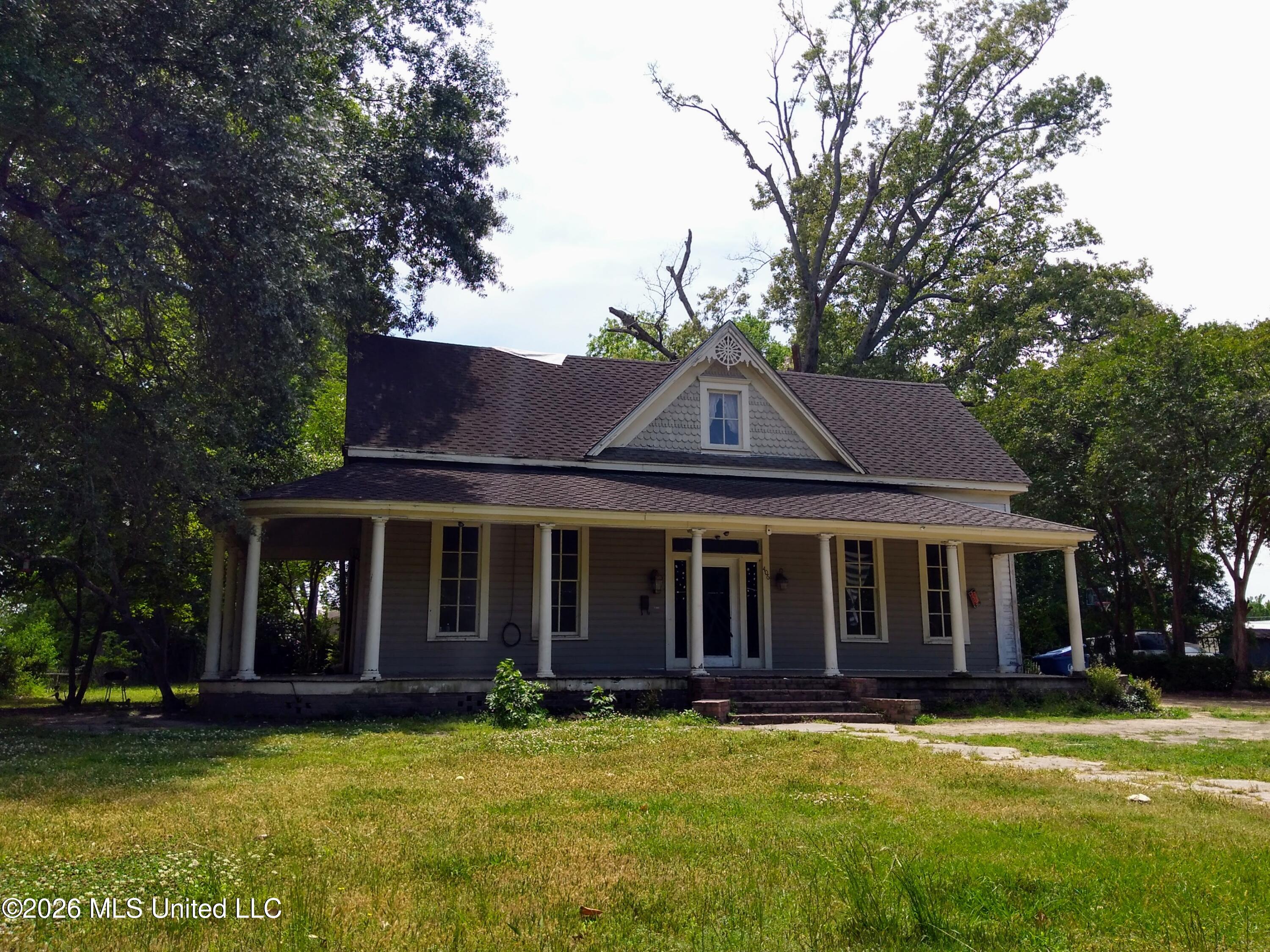 406 Main Street — photo