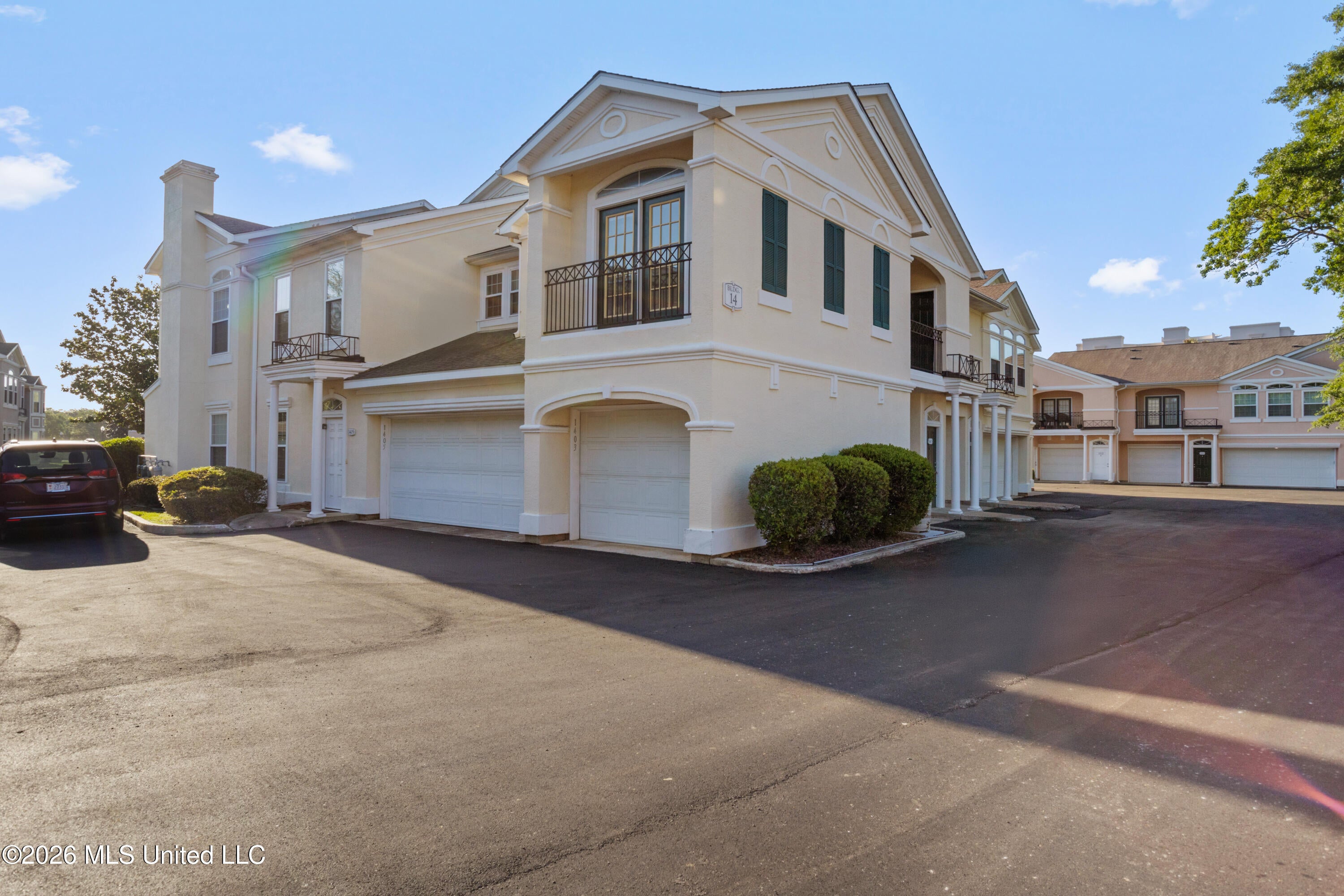 2252 Beach Drive — photo