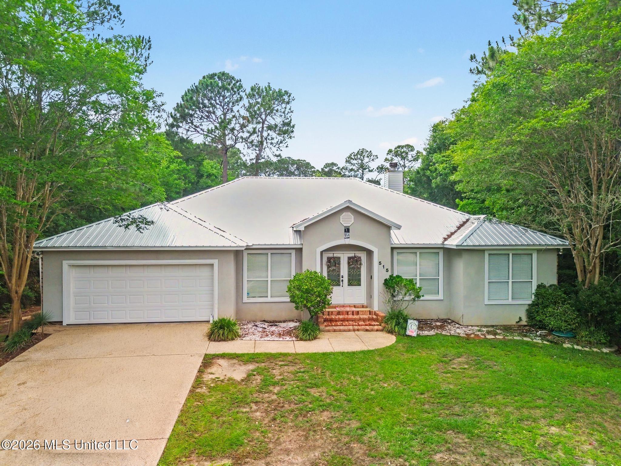 515 Royal Oak Drive — photo