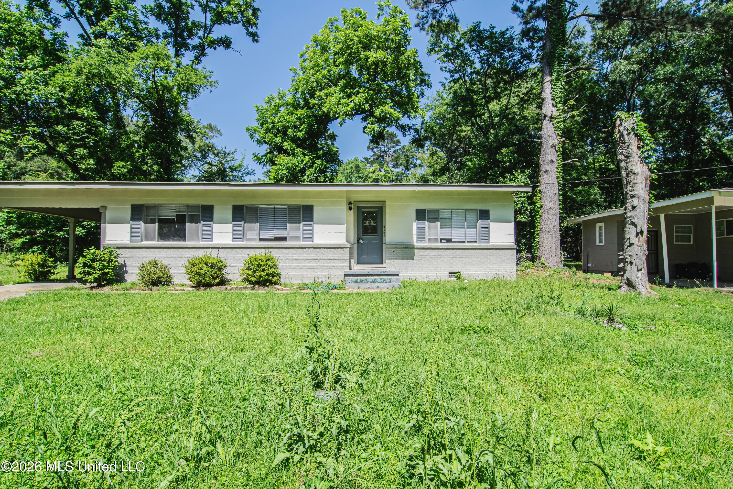 4256 Oaklawn Drive — photo