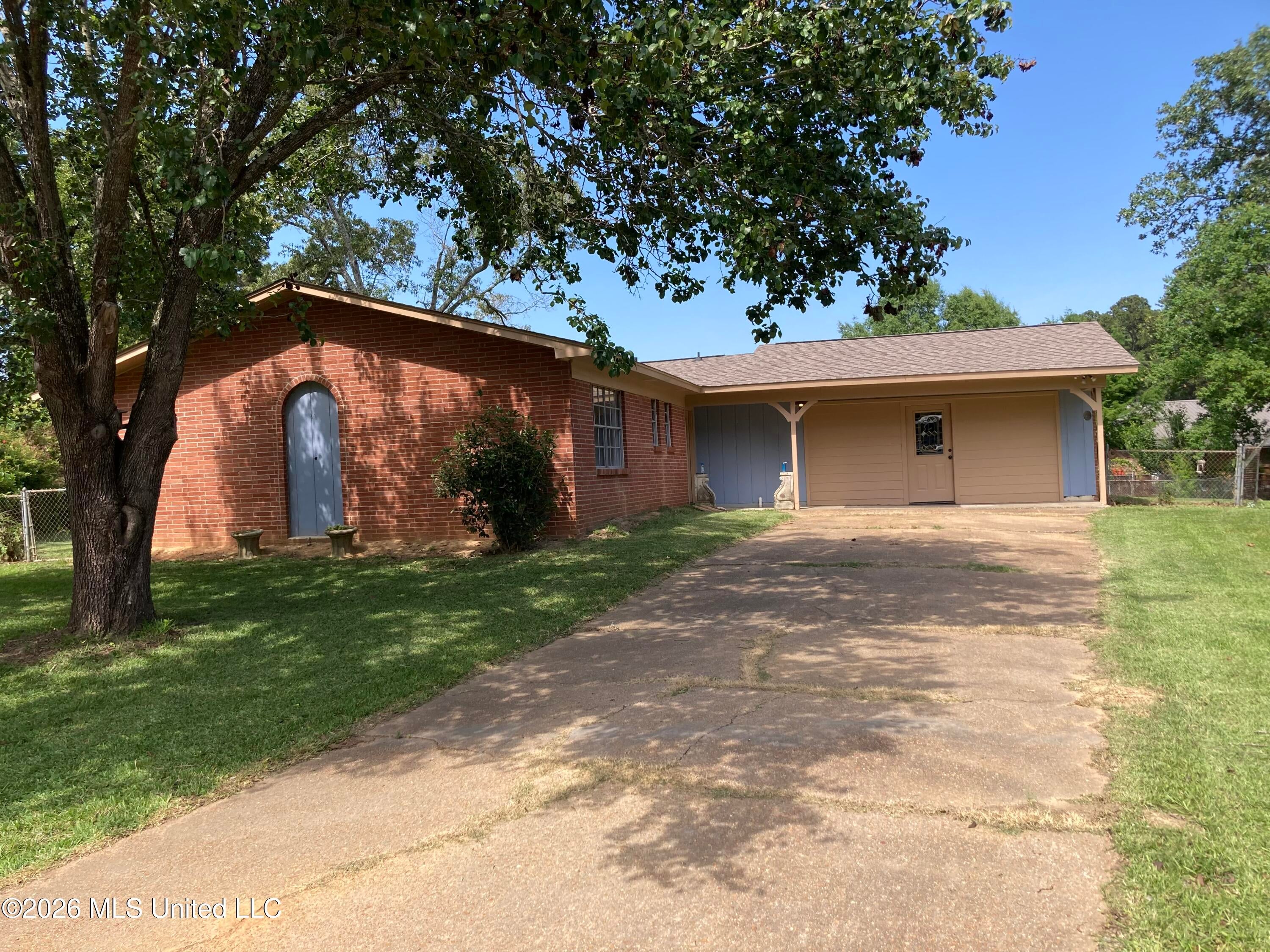 110 Bingo Circle — photo