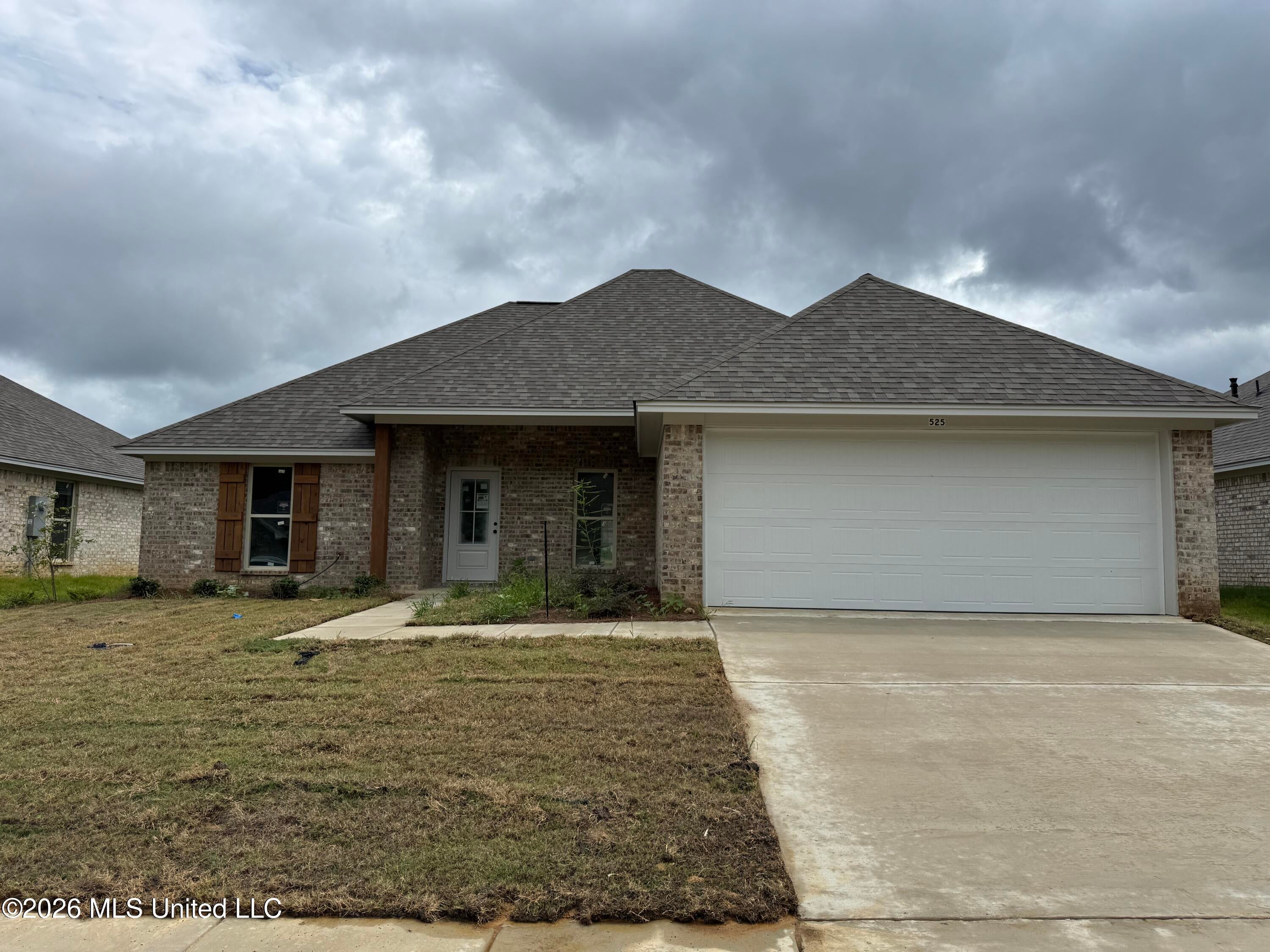 525 Stone Brook Place — photo