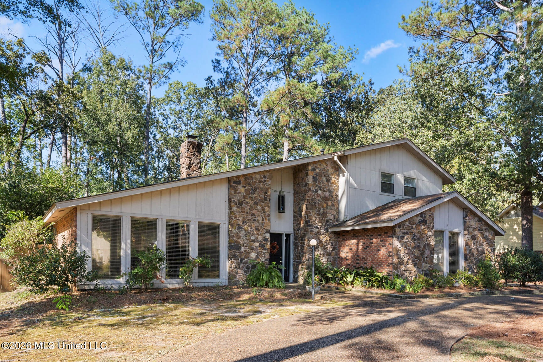 103 Redbud Trail — photo