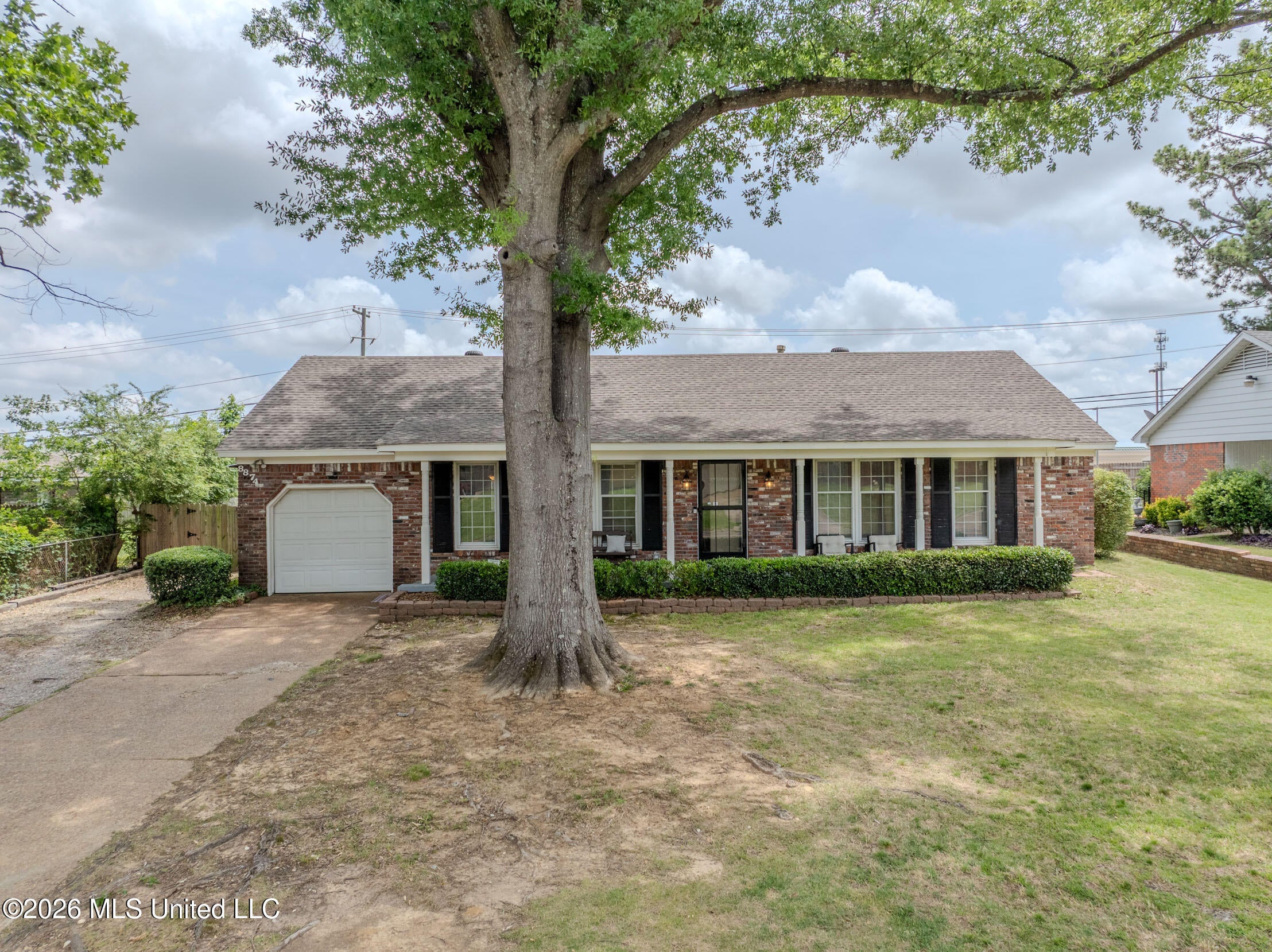 8874 Chesterfield Drive — photo