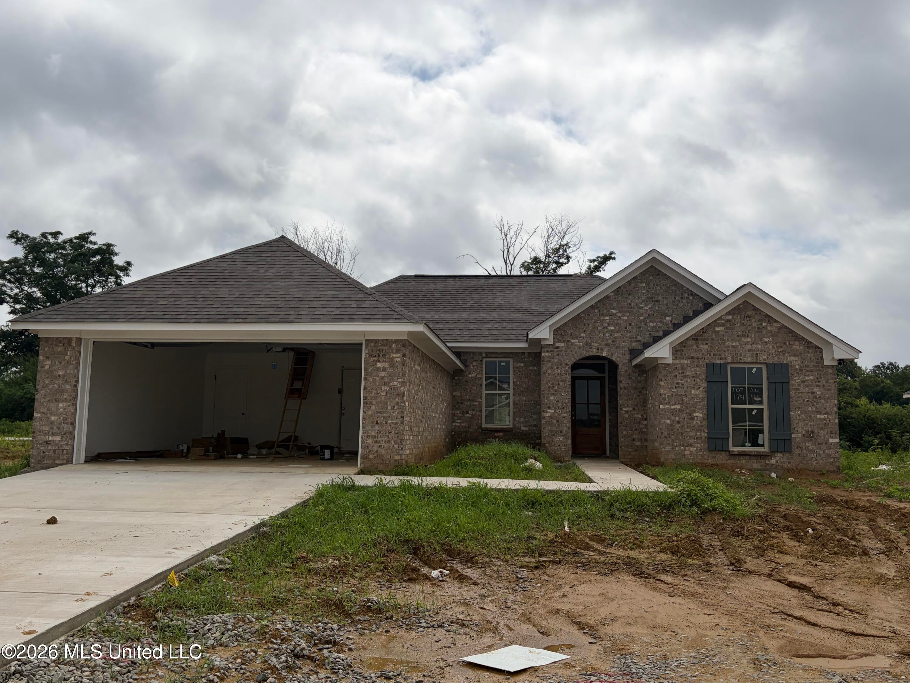 166 Madisonville Drive — photo