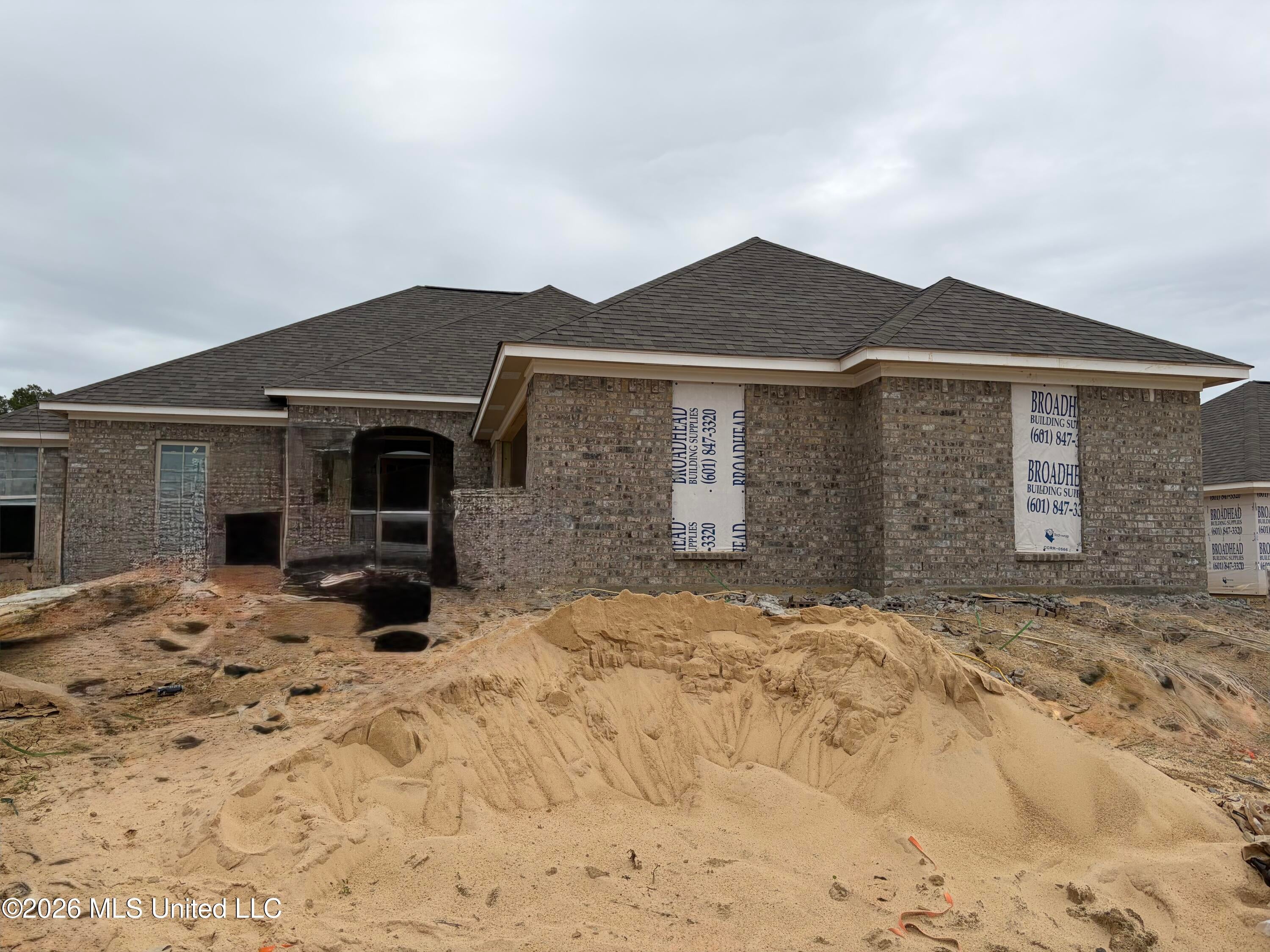 164 Madisonville Drive — photo