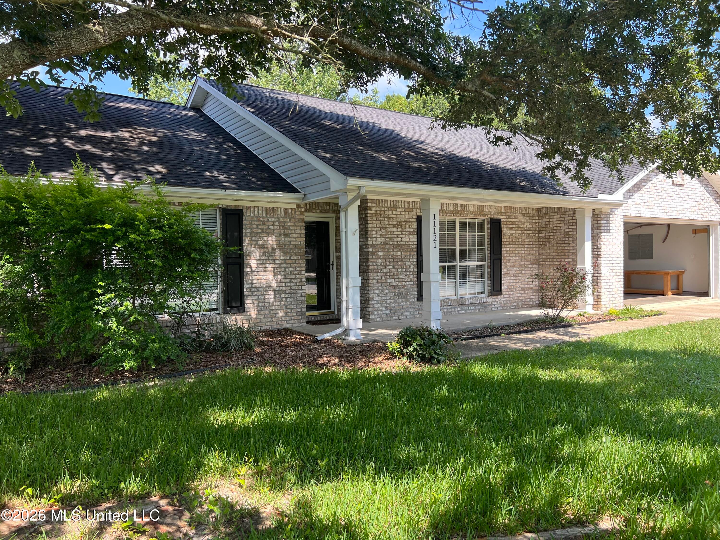 11121 Bayview Lane — photo