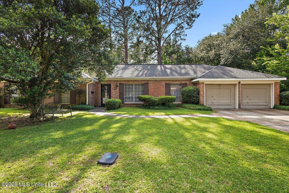 5207 Meadow Oaks Park Drive — photo