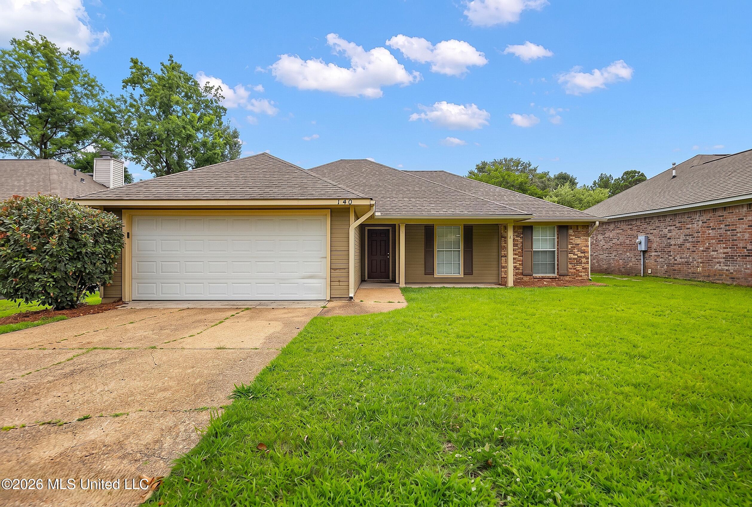 140 Willow Oak Lane — photo