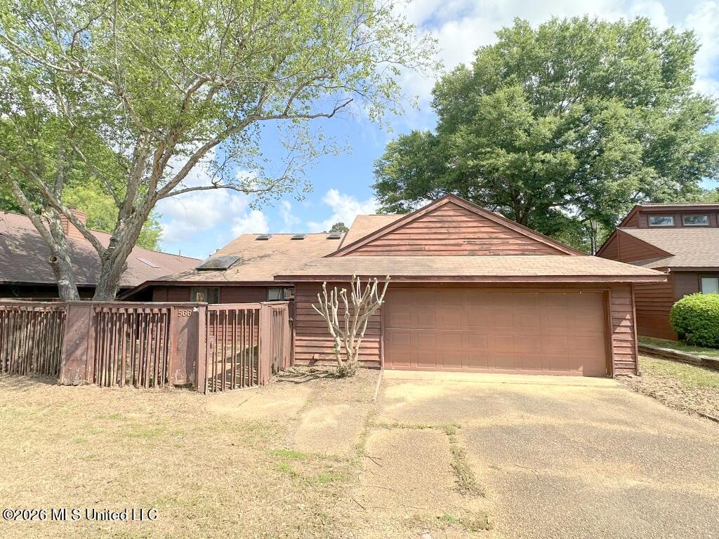 566 S Deerfield Drive — photo