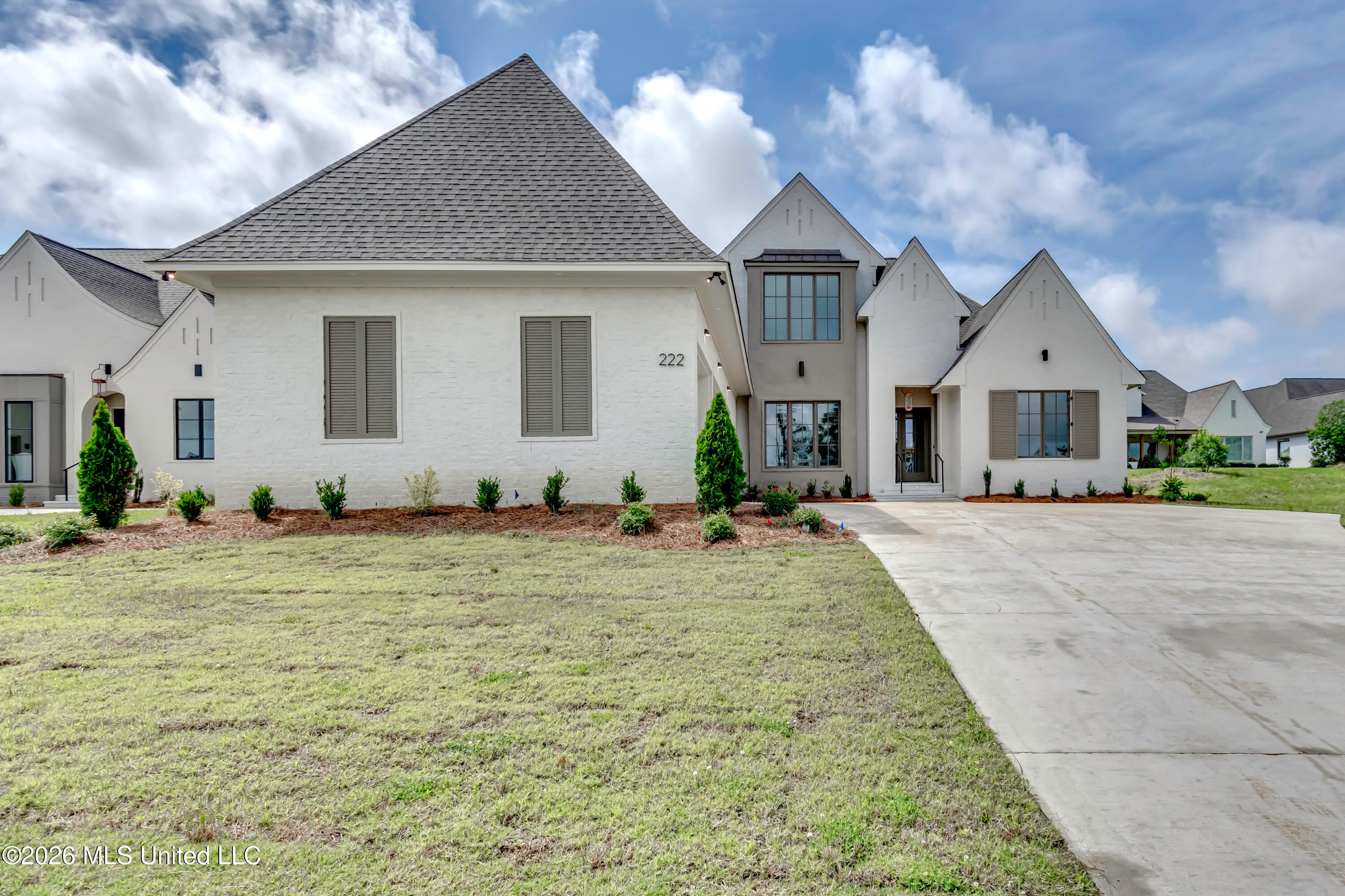222 Welchshire Drive — photo