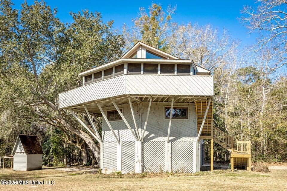 7417 Bluff Point Road — photo