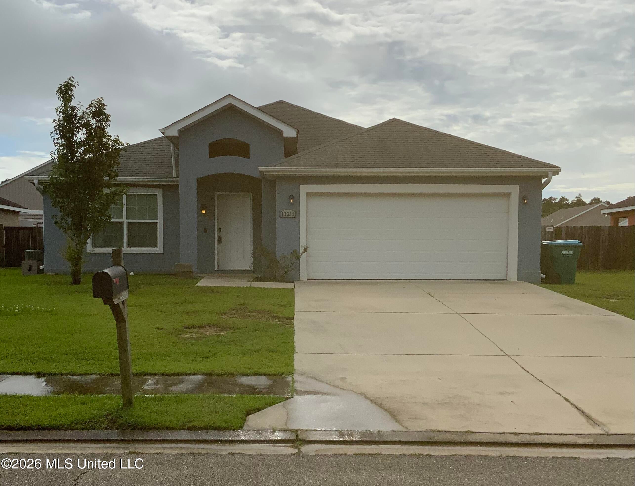 13393 Willow Oak Circle — photo