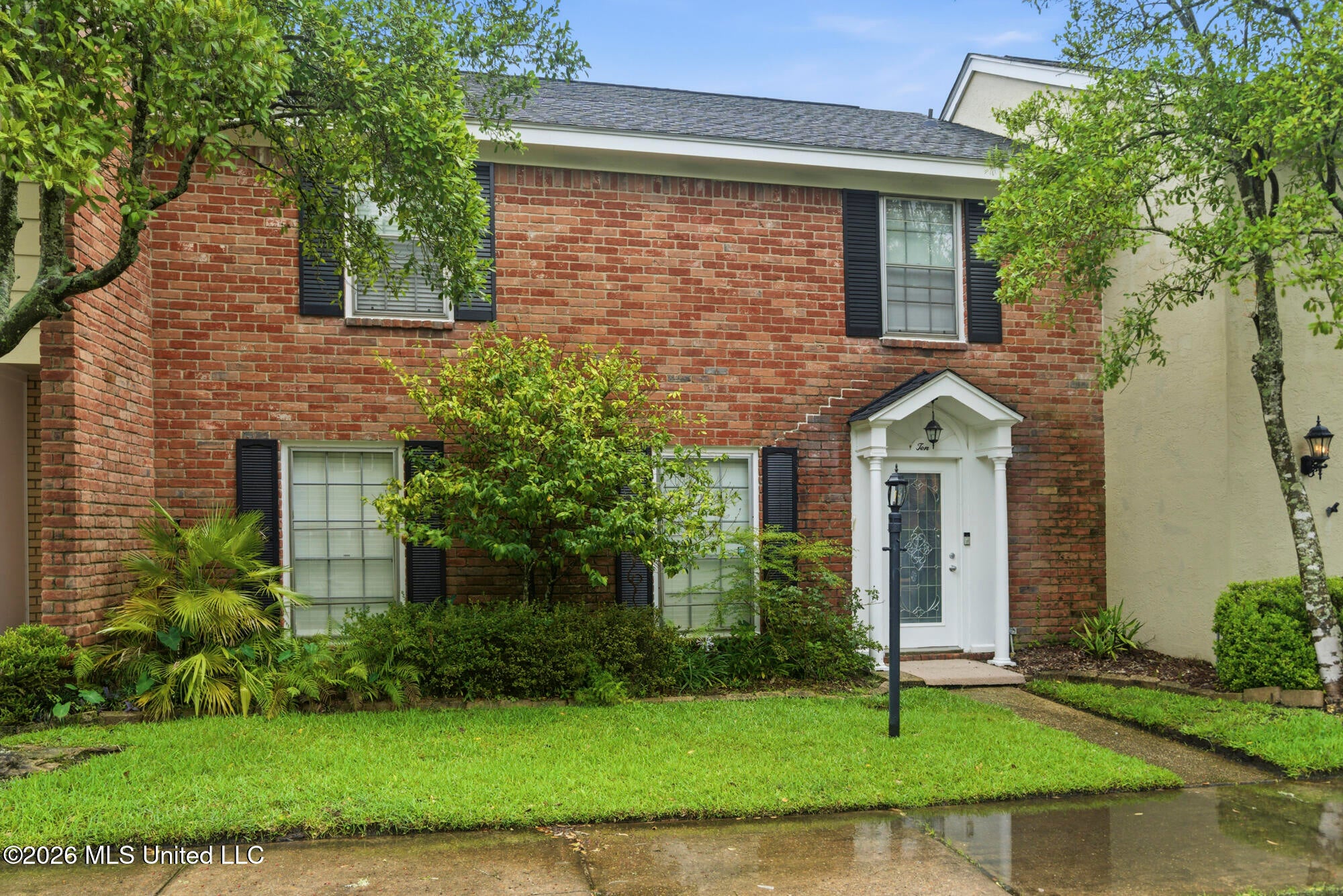 10 Independence Drive — photo