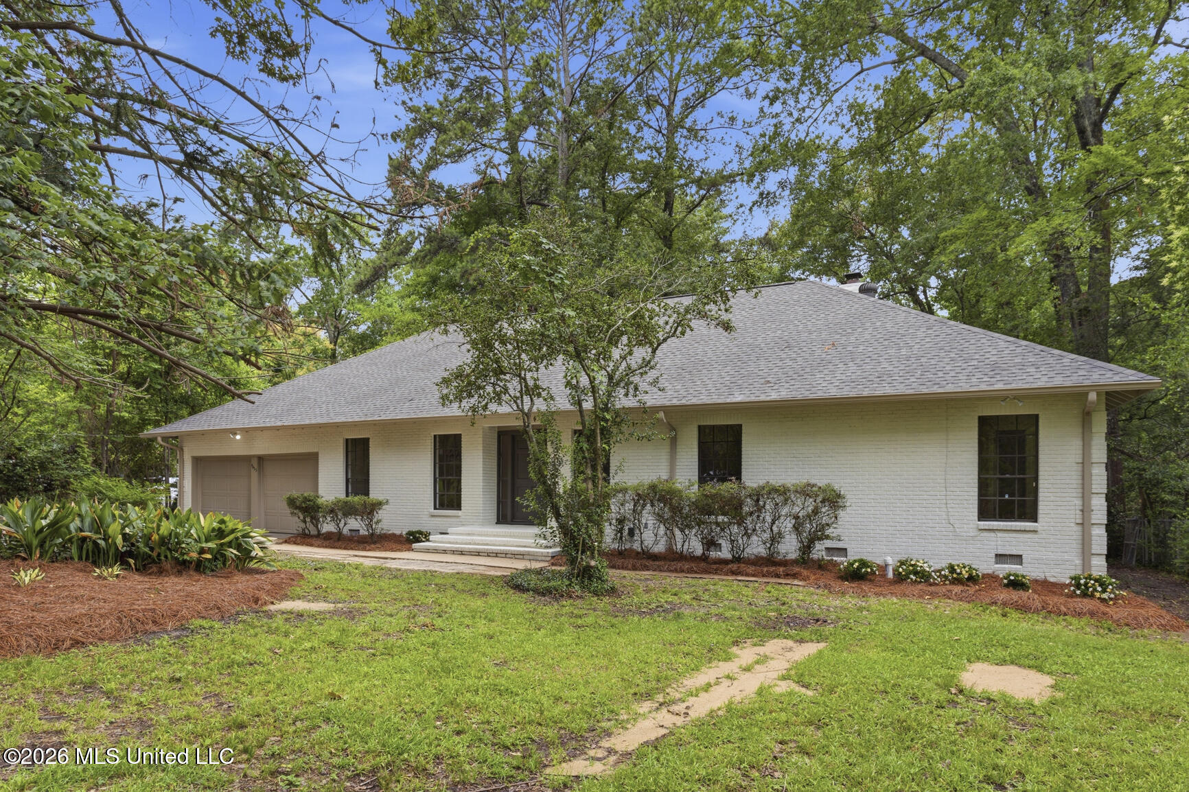 4455 E Ridge Drive, Jackson, MS 39211