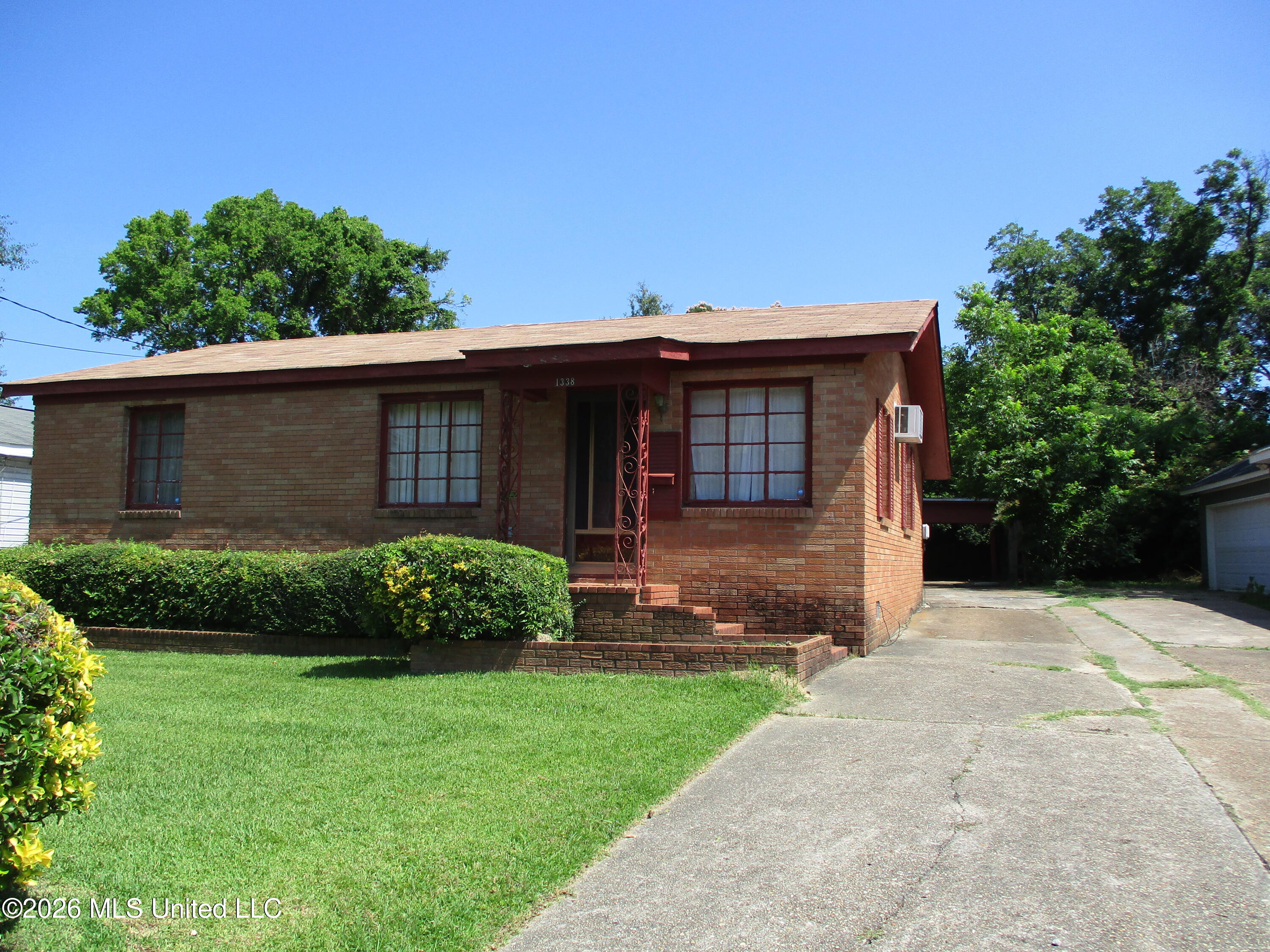 1338 Fernwood Drive — photo