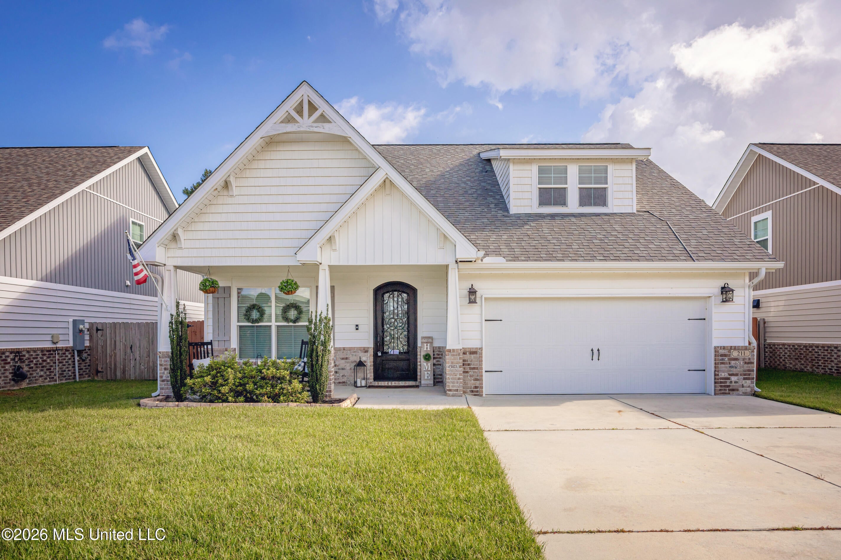 211 Madison Place Drive — photo