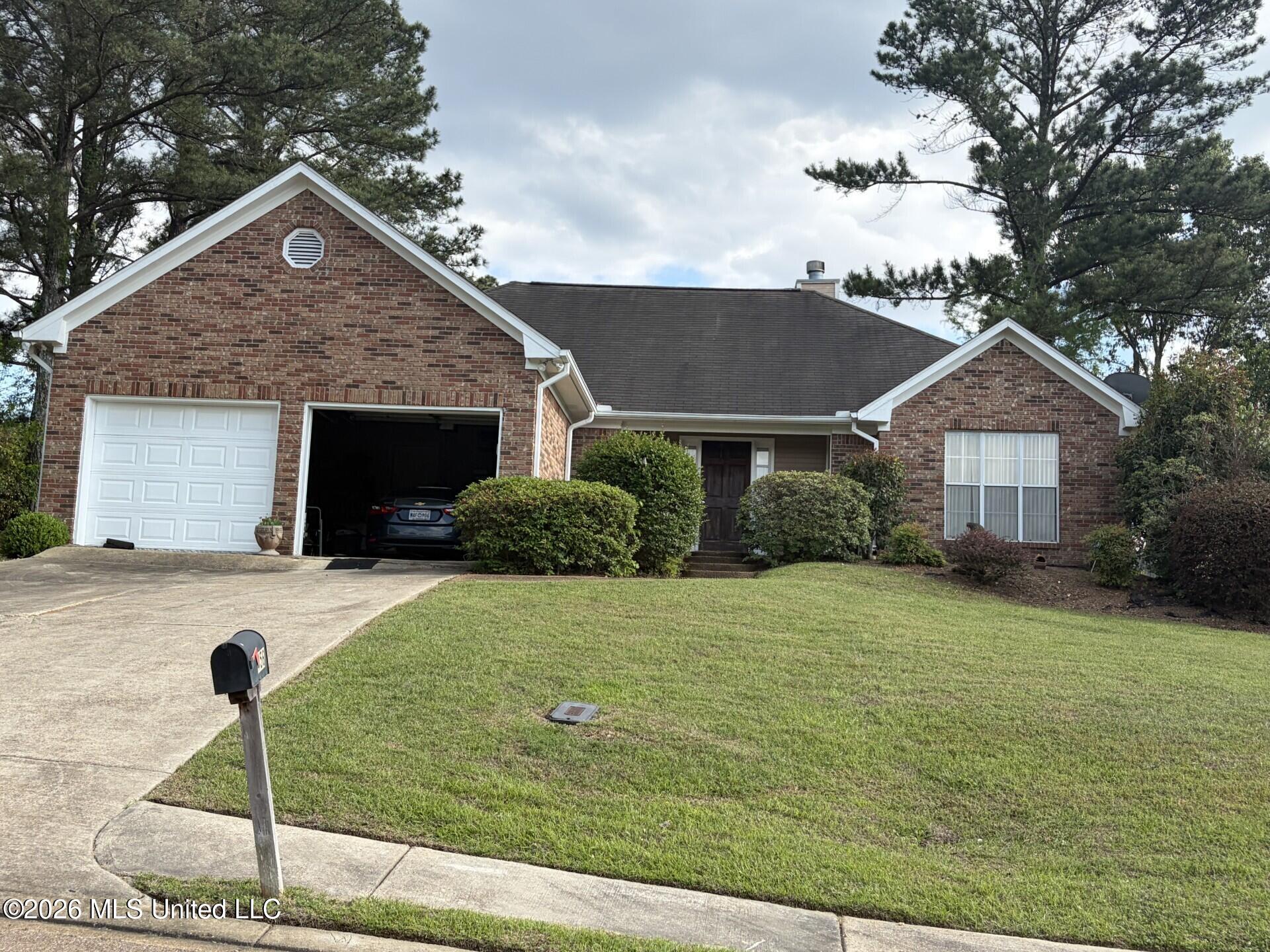 456 Treles Drive — photo