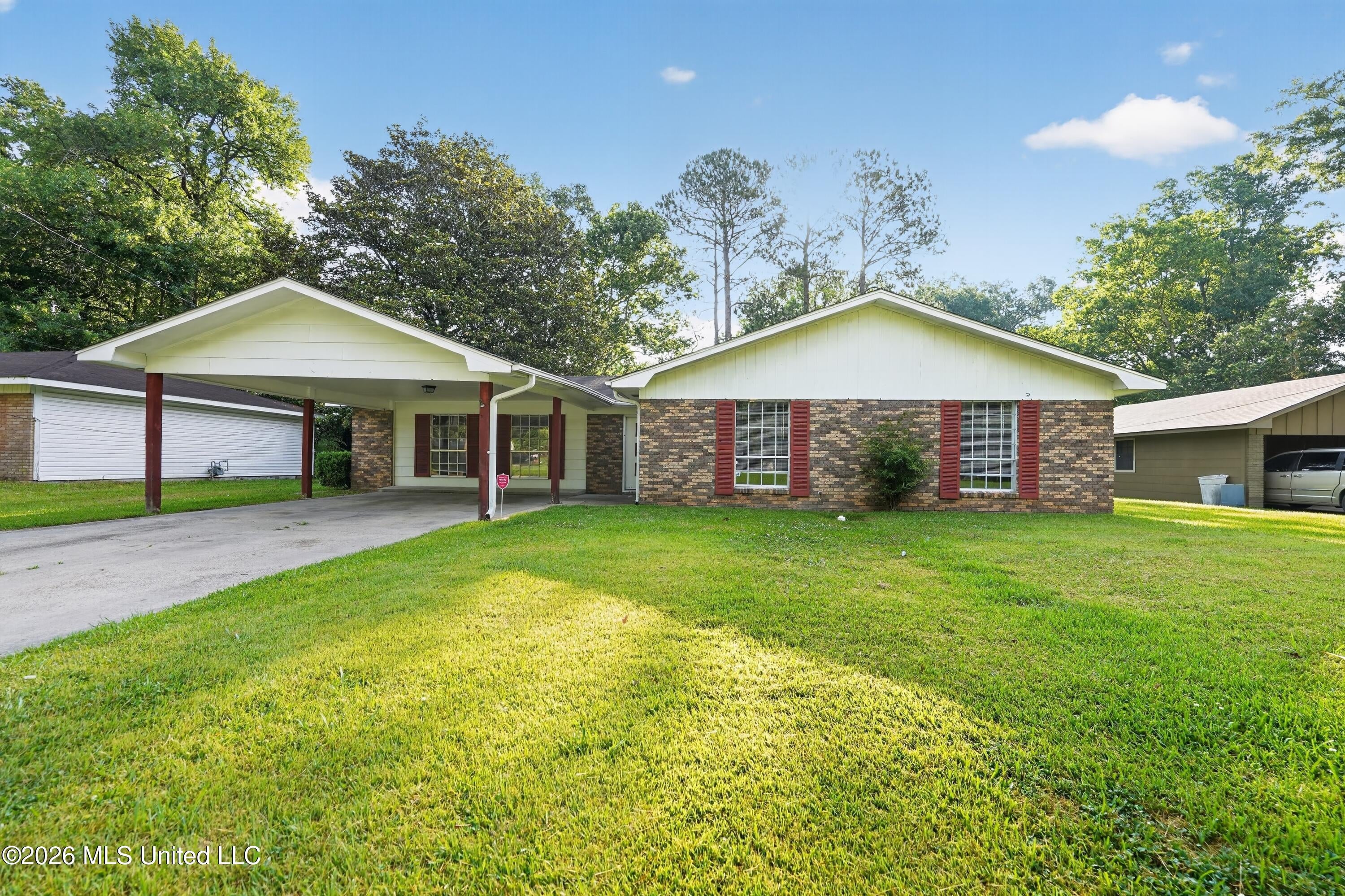 3024 Longwood Drive — photo