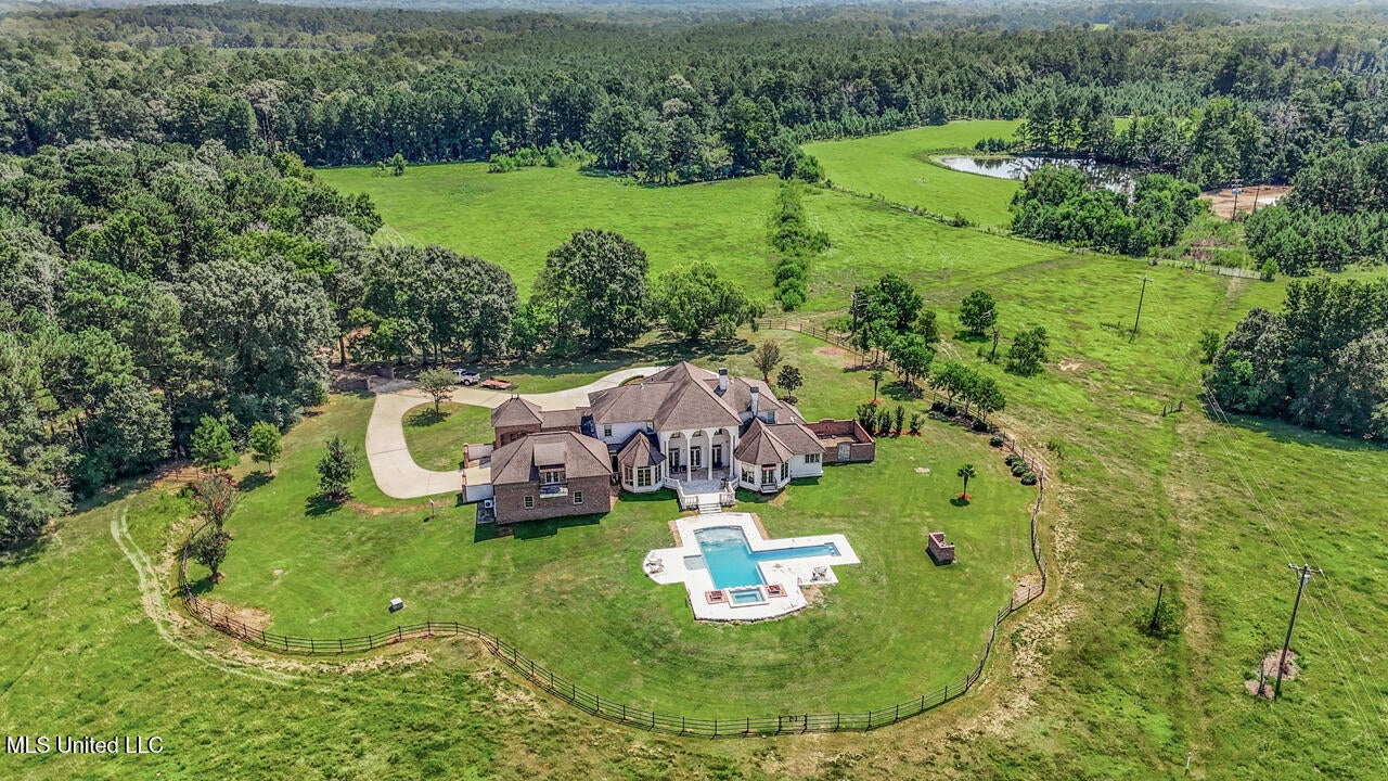 3088 Terrys Creek Road — photo