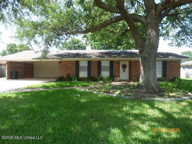 166 Lee Avenue — photo