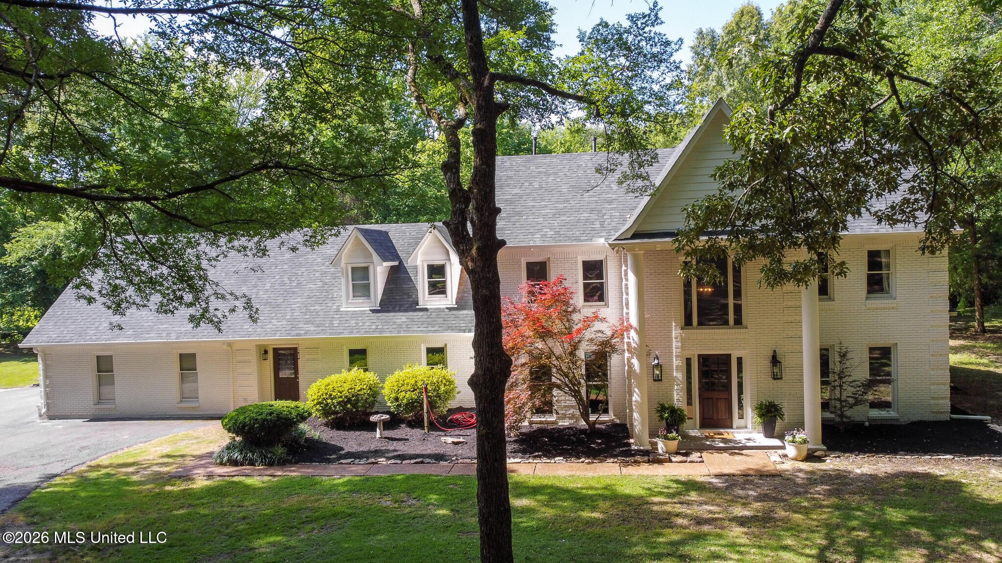 5805 S Manor Cove — photo