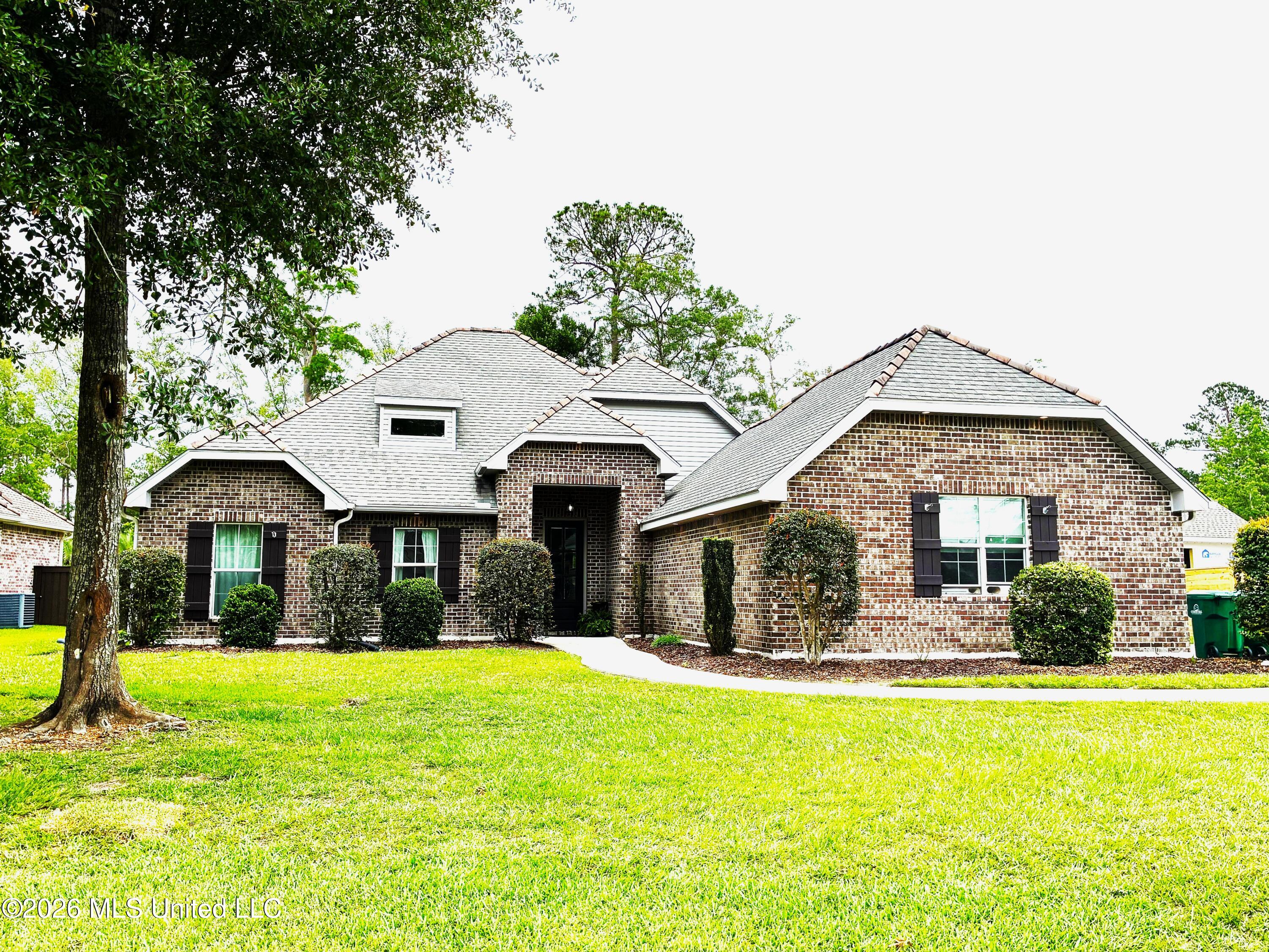 7444 Turnberry Drive — photo