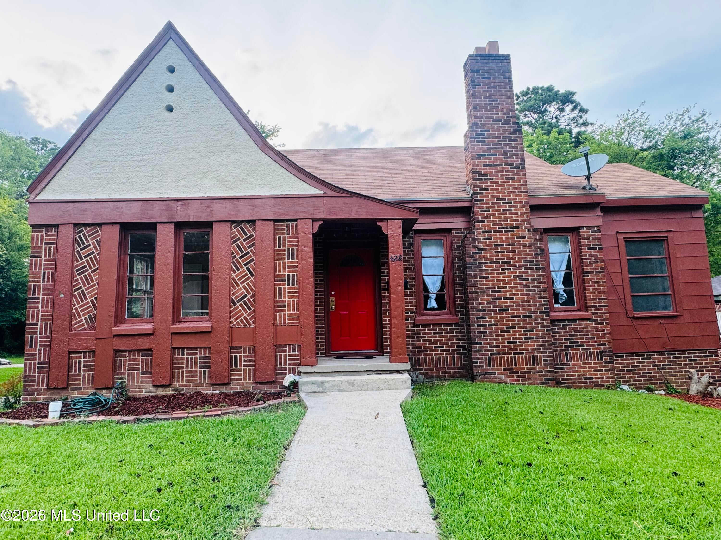 428 Decelle Street — photo