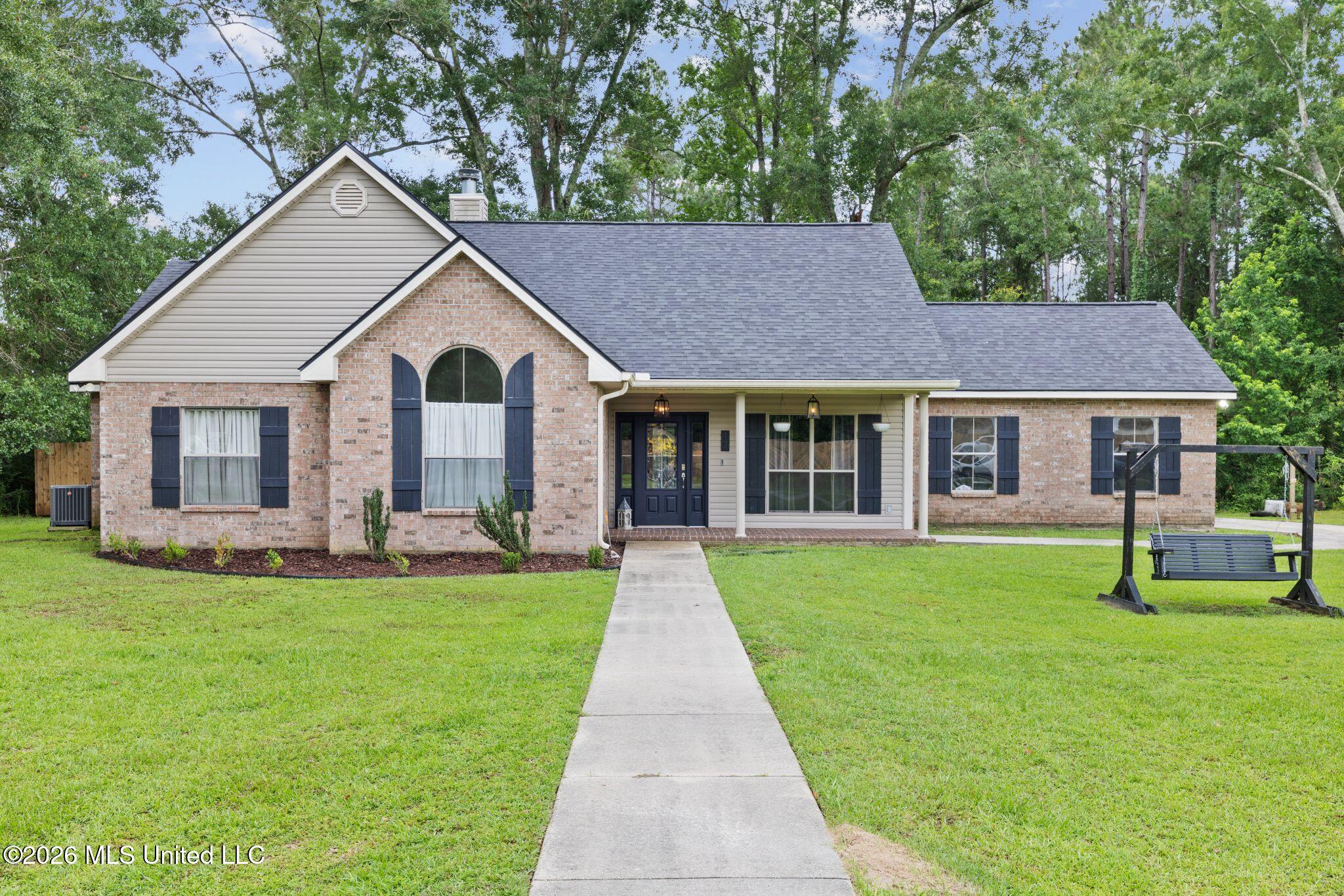 17 Mayhaw Drive — photo