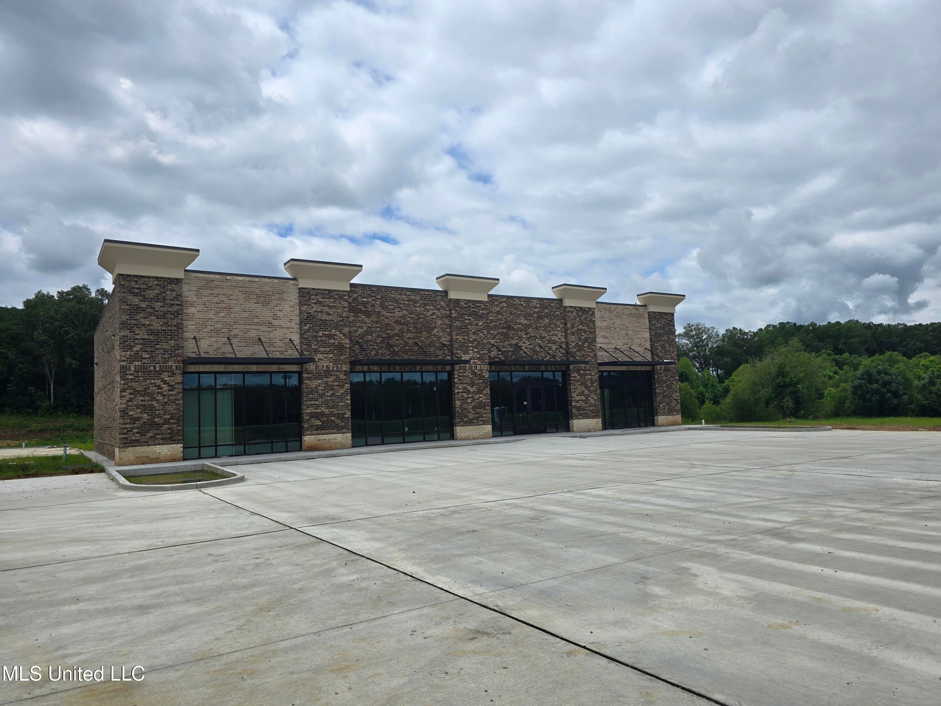8921 Church Road — photo