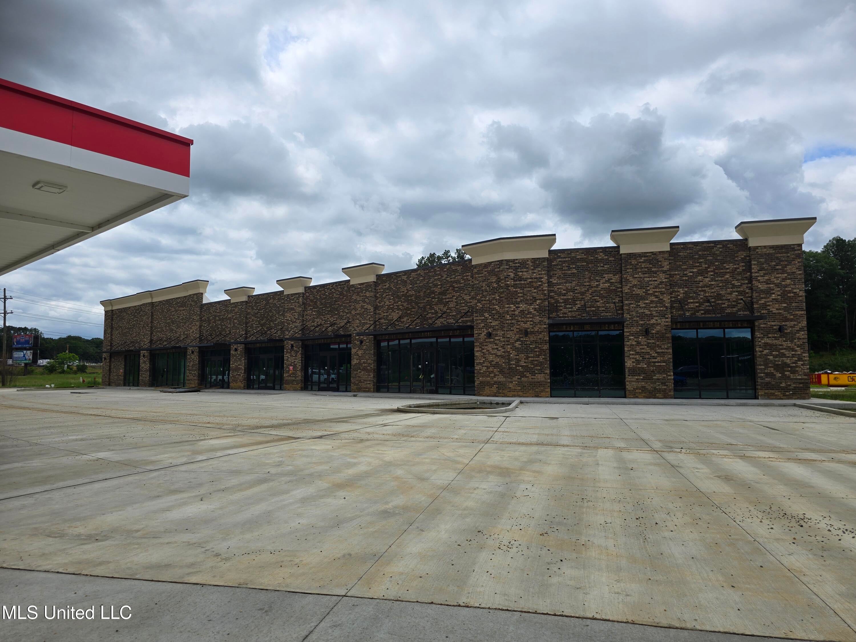 8961 Church Road — photo