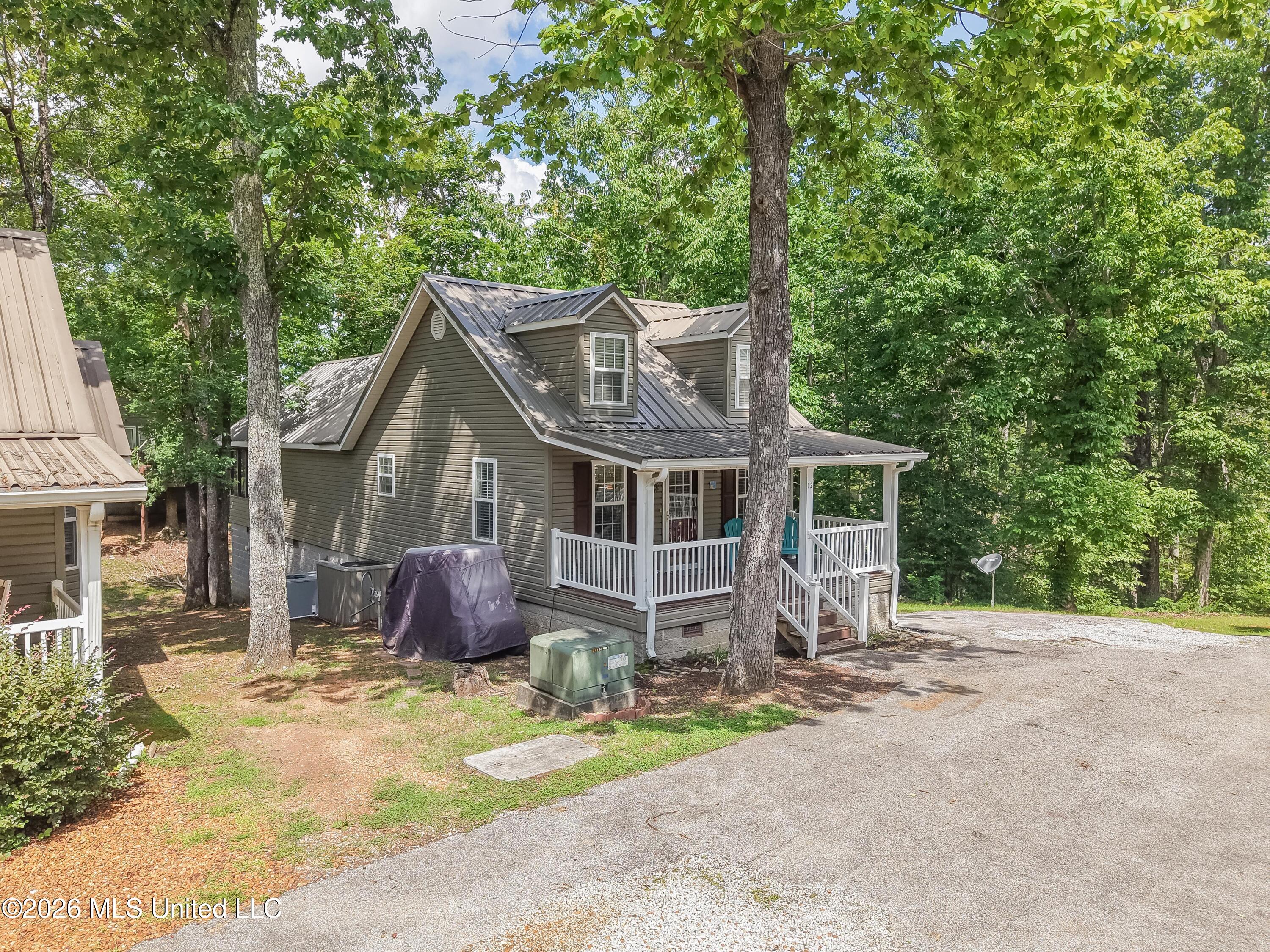 12 Tyson Trail — photo