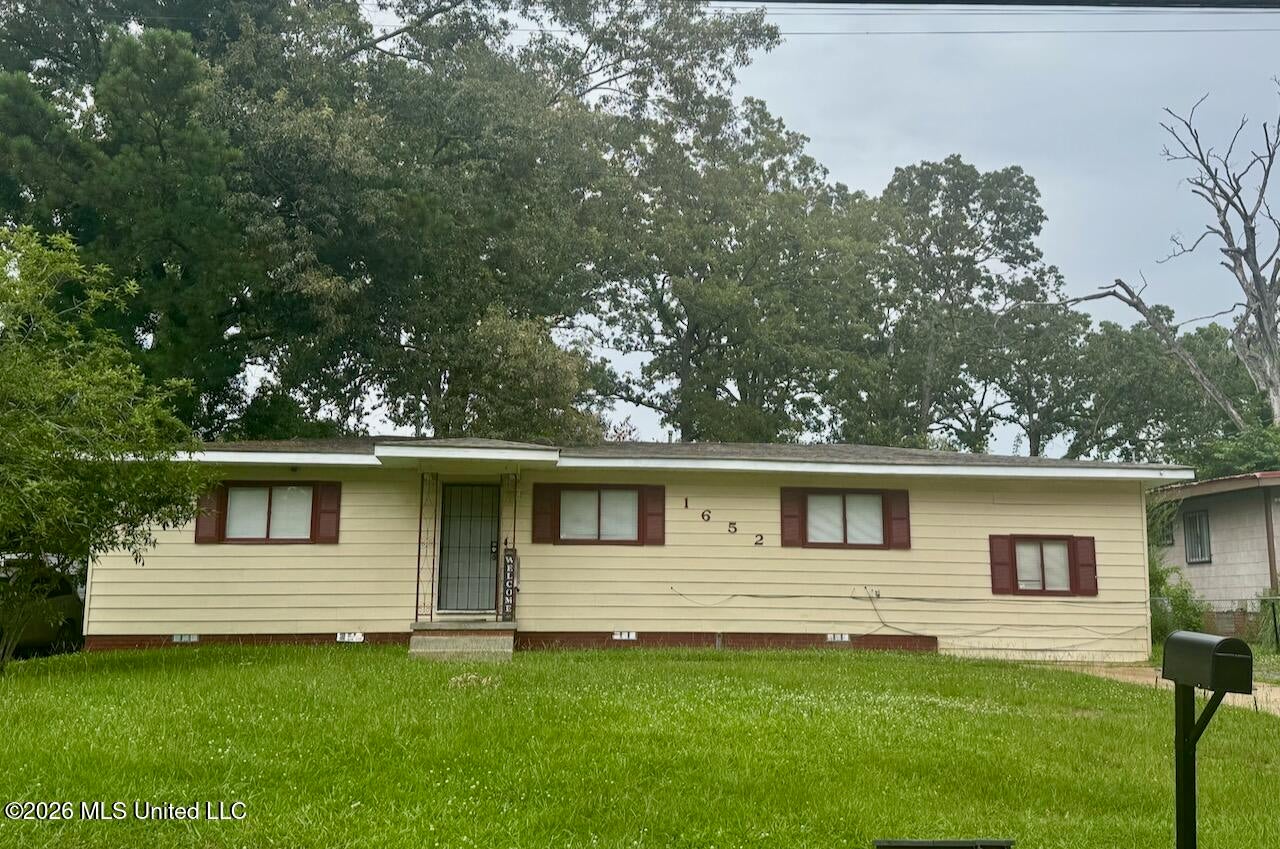 1652 Kentwood Drive — photo